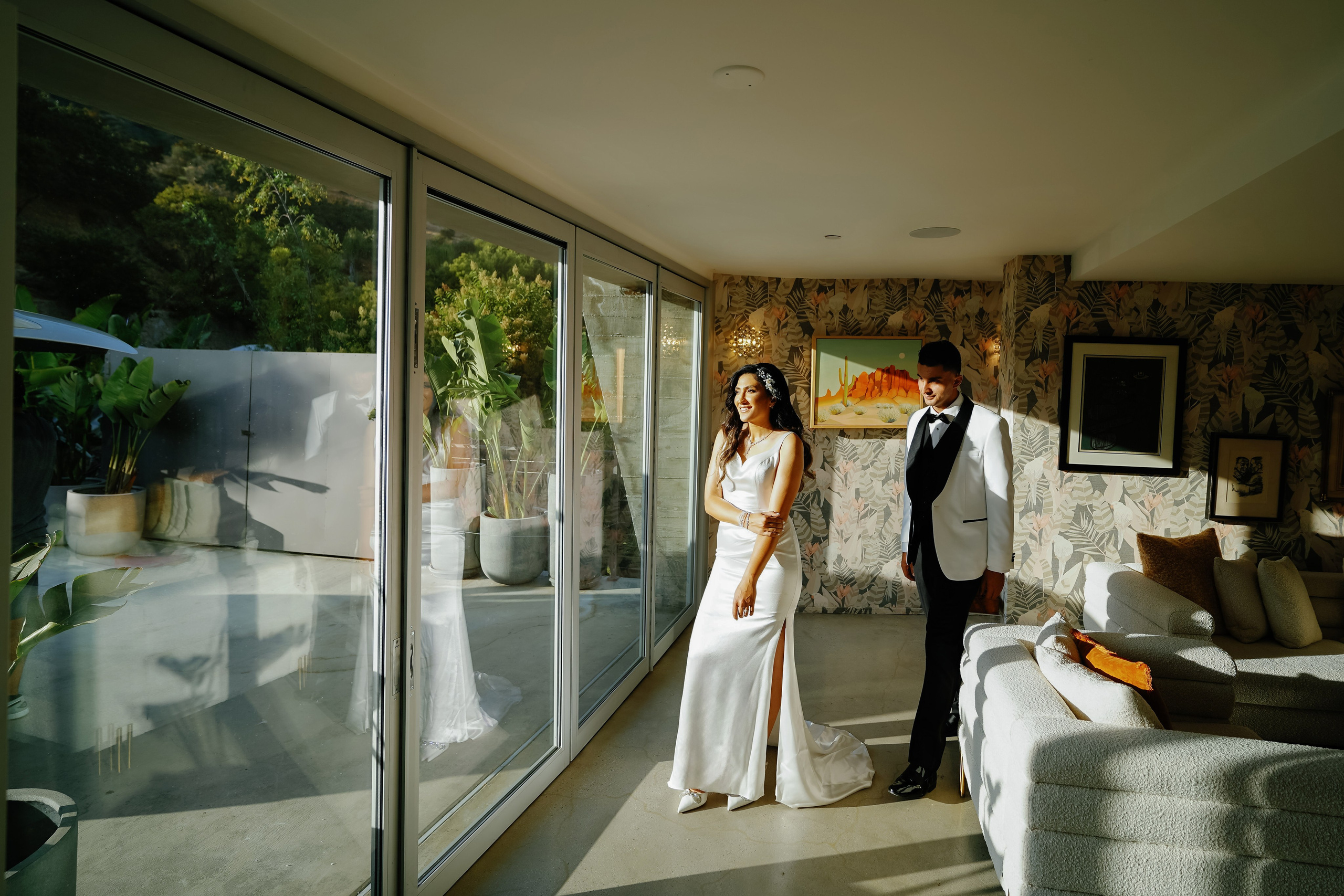 Wedding at the Hollywood Sign Venue, Los Angeles, California. Wedding Photography & Videography Team in California, Los Angeles, San Francisco, San Diego and Travel