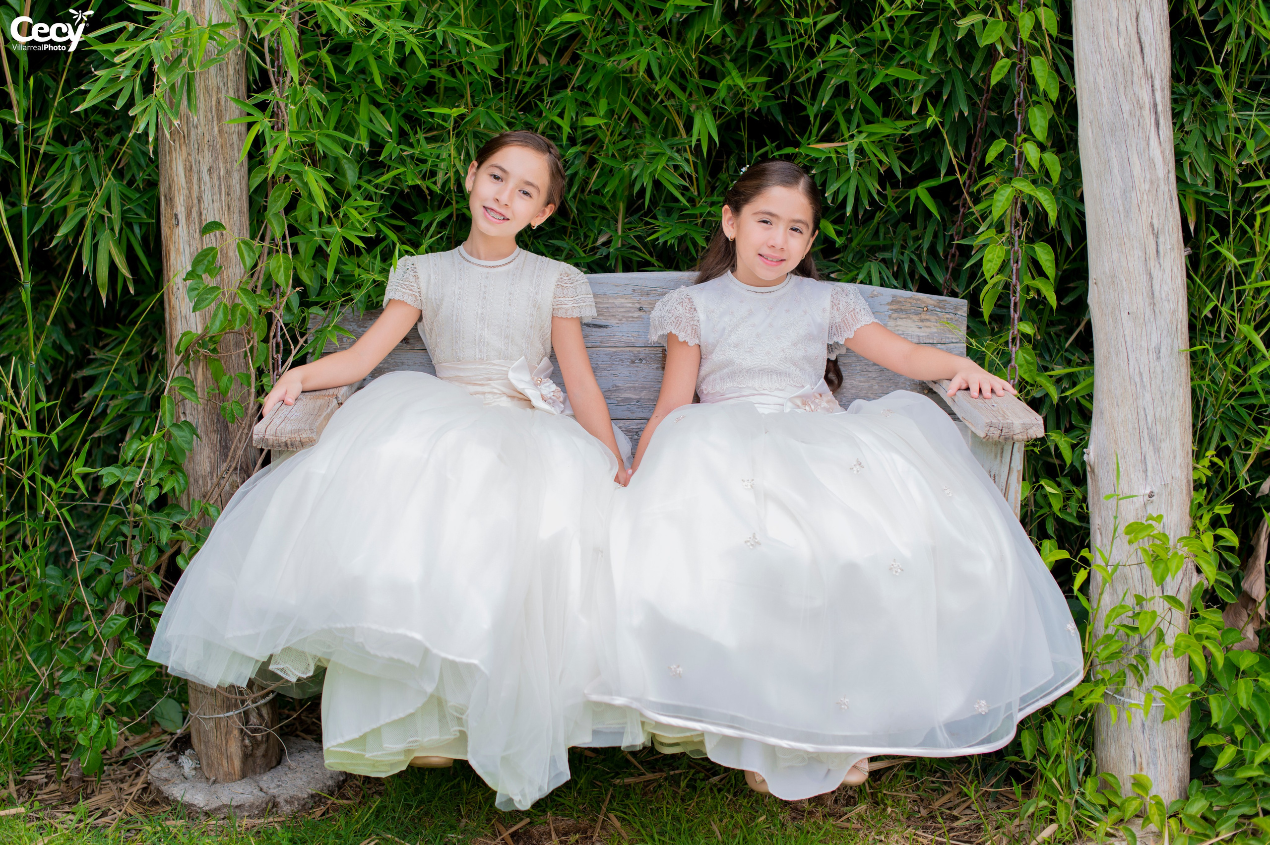 DAFNE Y SARA - PRIMERA COMUNIÓN