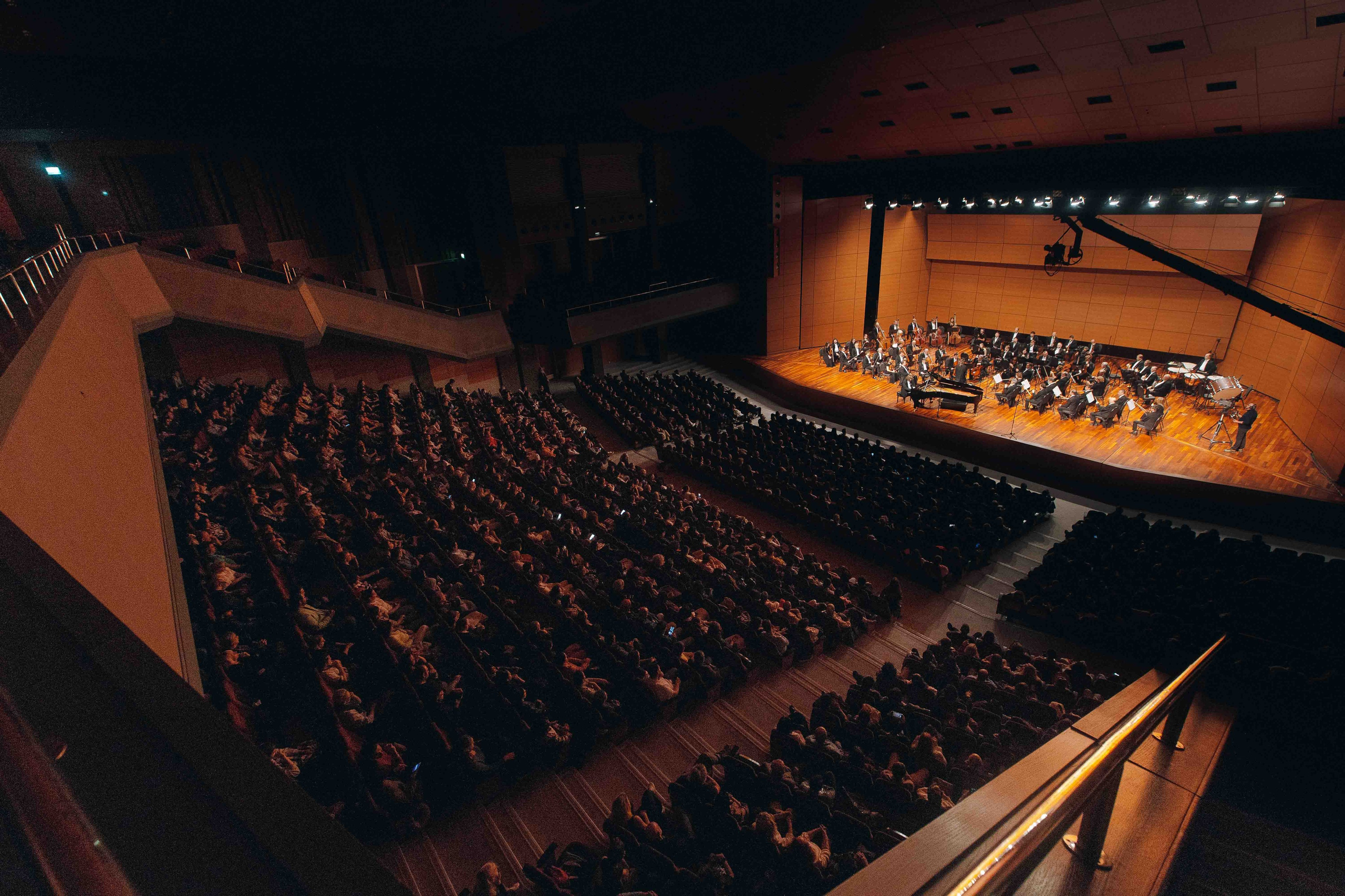 The Tchaikovsky Academic Grand Symphony Orchestra in Istanbul. Wedding&Event photographer Ismail Rzayev in Baku