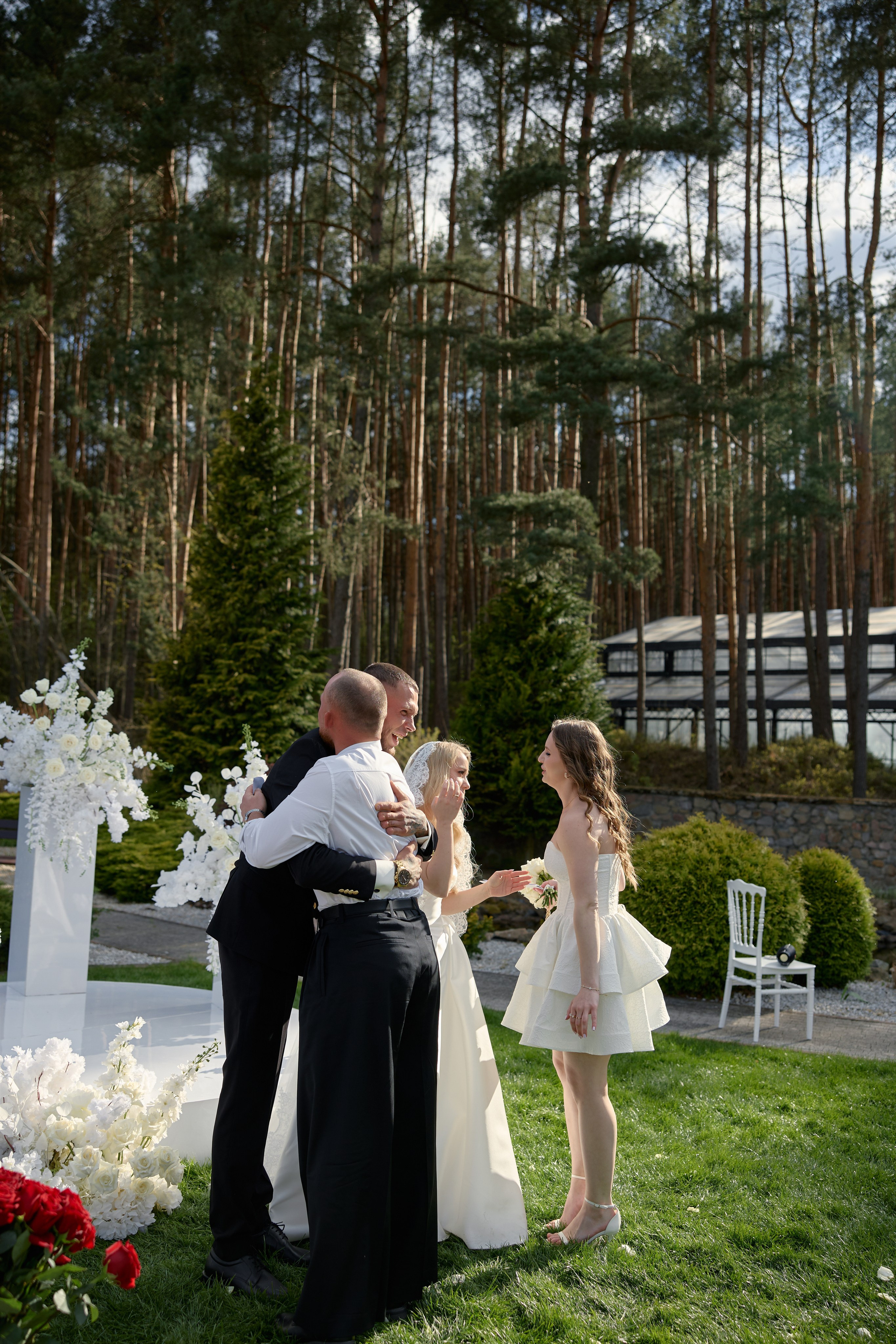 Natalia & Roman. Dworek przy lesie. Fotograf ślubny i rodzinny w Krakowie Yana Klymova