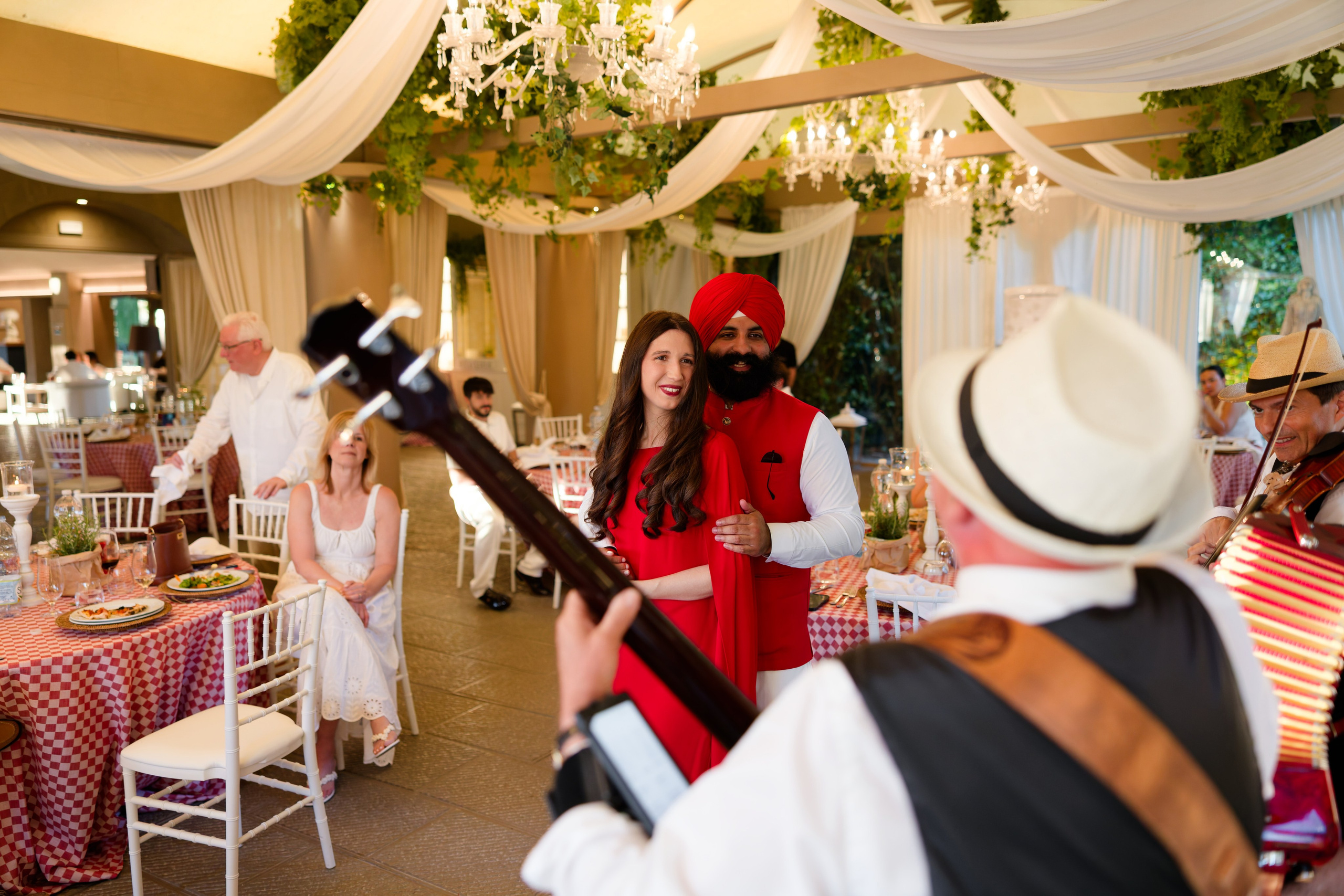 Pizza Party at Tenuta Massini, Florence, Italy. Destination Wedding Photographer — Nikita Burtsev