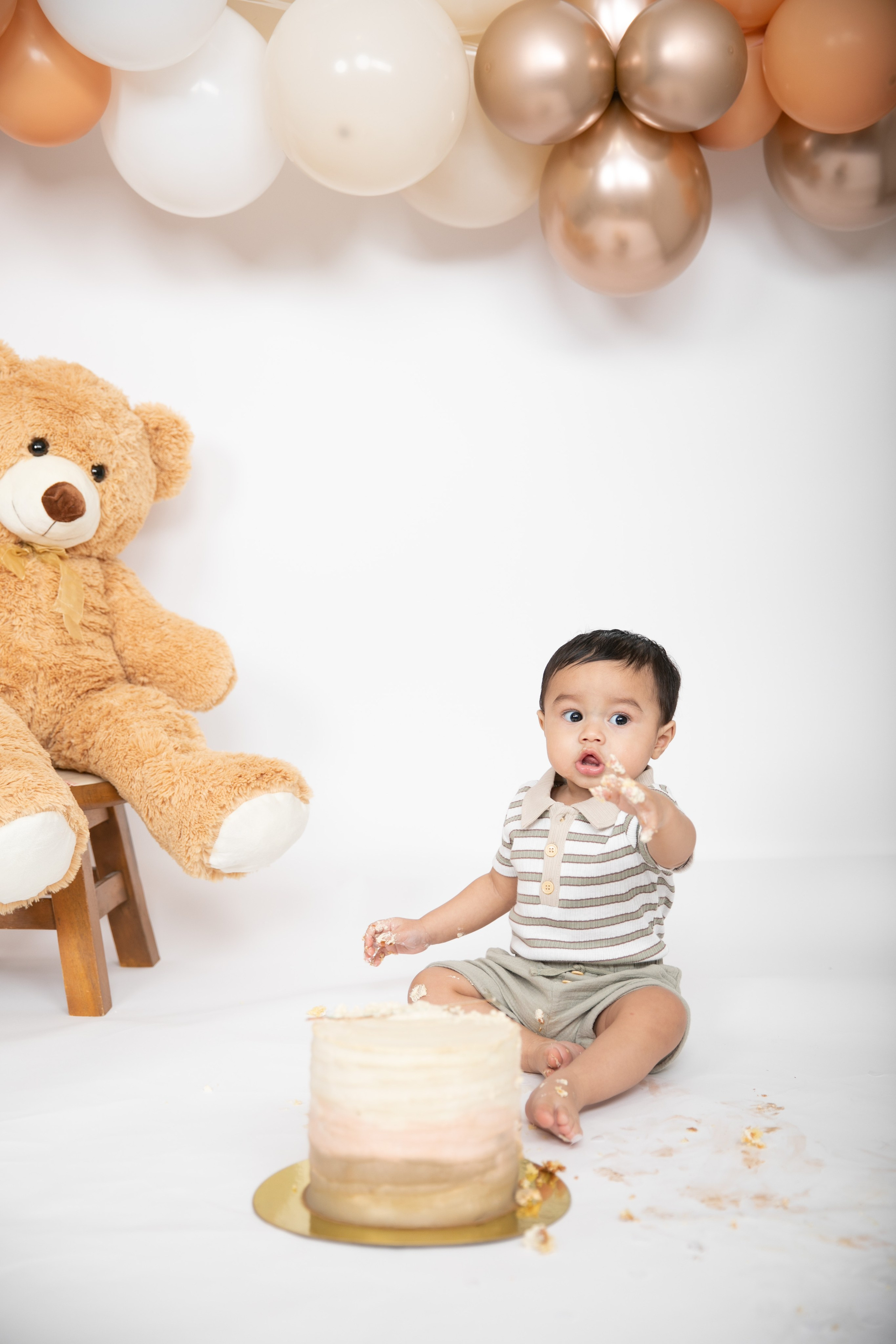 1st Cake Smash. Fotografía accesible en Calgary