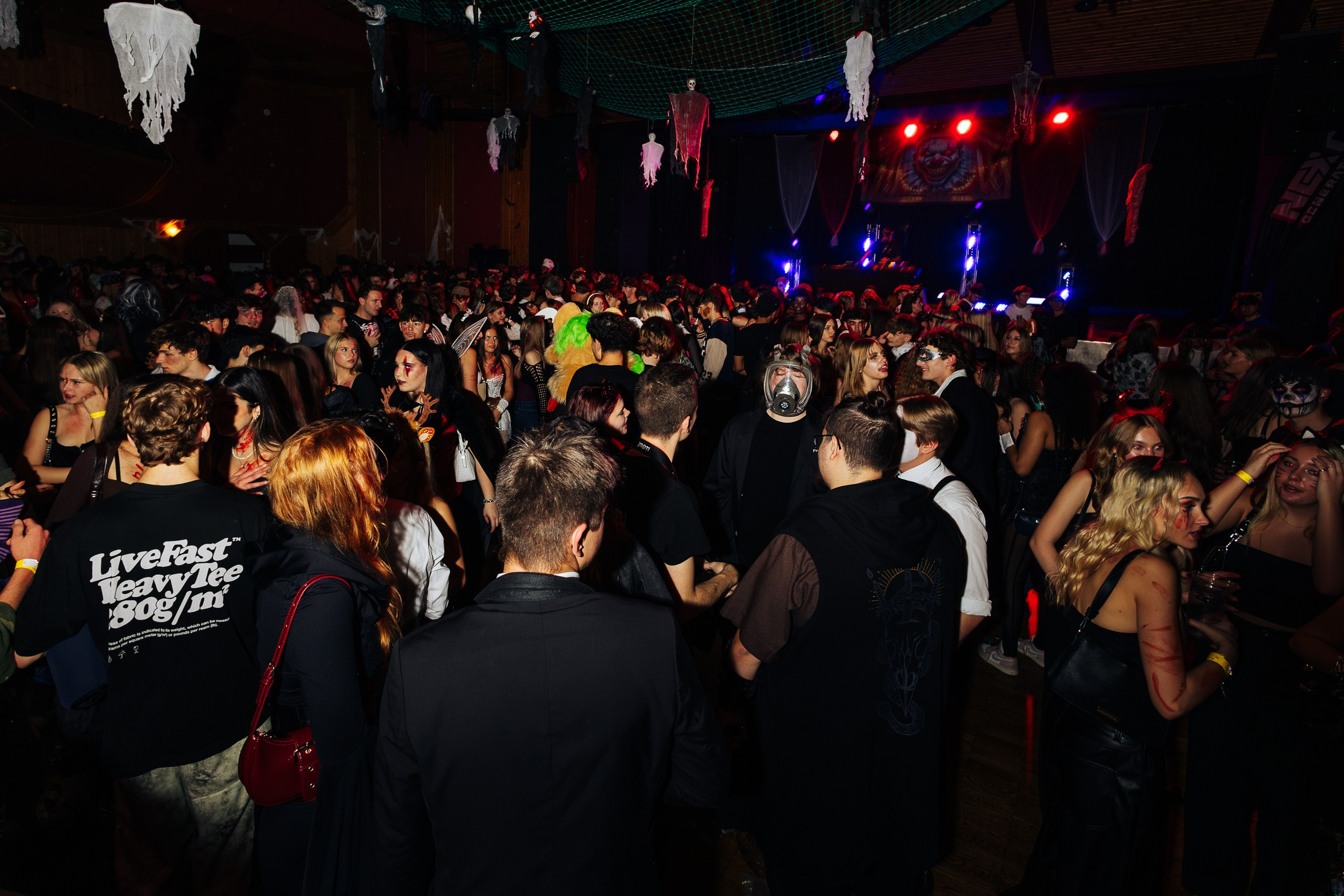 Halloween Telfs 2025. 808Media – Professionelle Foto- und Videografie für Restaurants, Hotels, Events und Hochzeiten in Innsbruck und Tirol