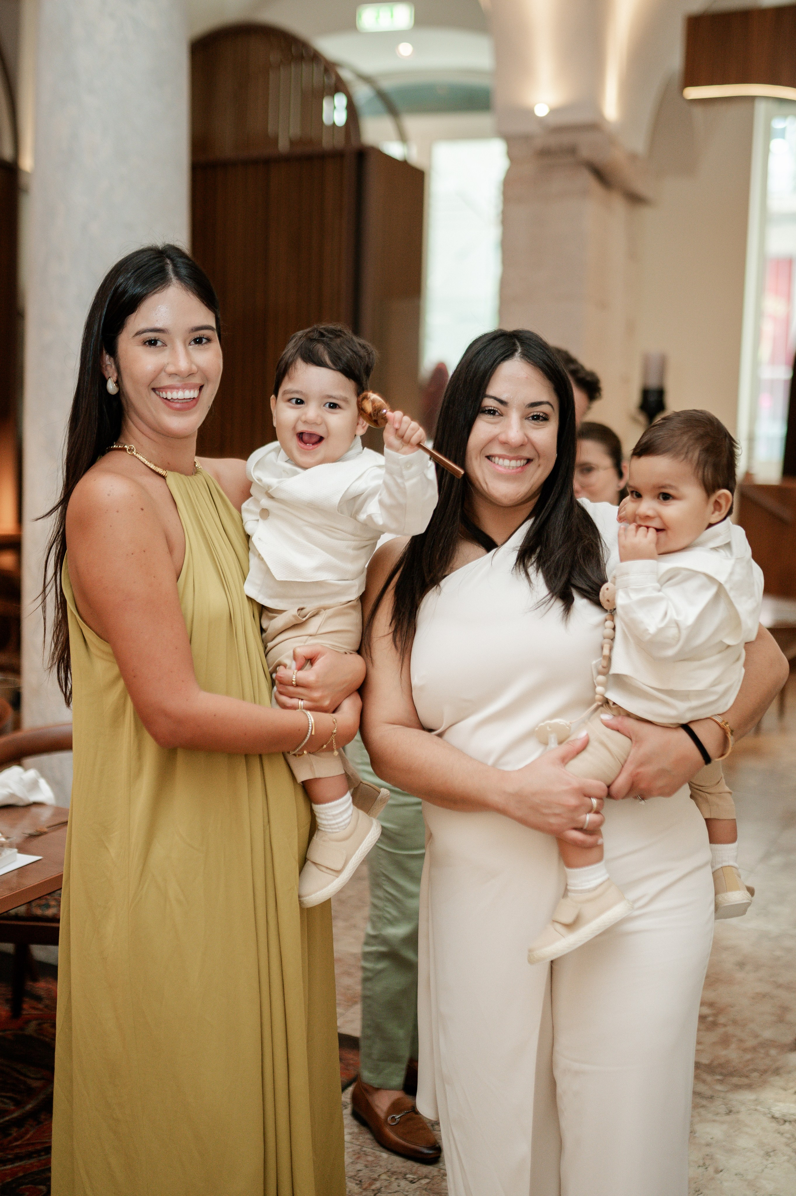 Фотосъёмка крестин — тёплые и значимые моменты. Ваш фотограф в Лиссабоне — Анна Белова