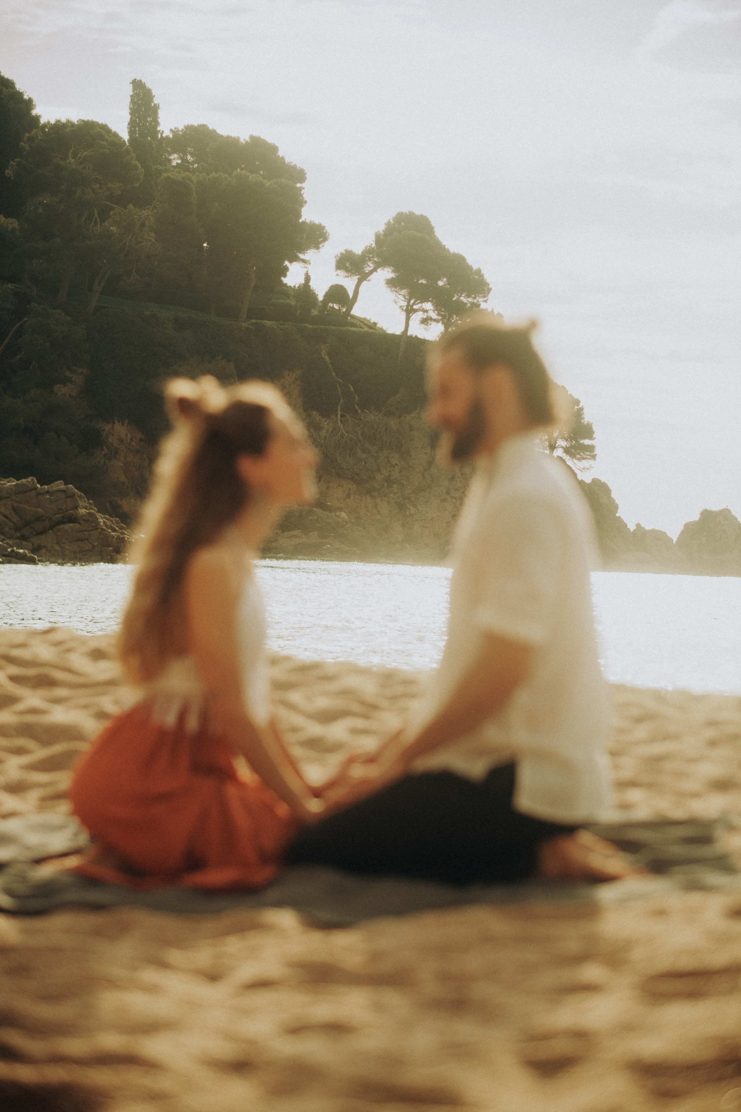 Abel & Laya. Paola wedding photographer / videographer in Barcelona