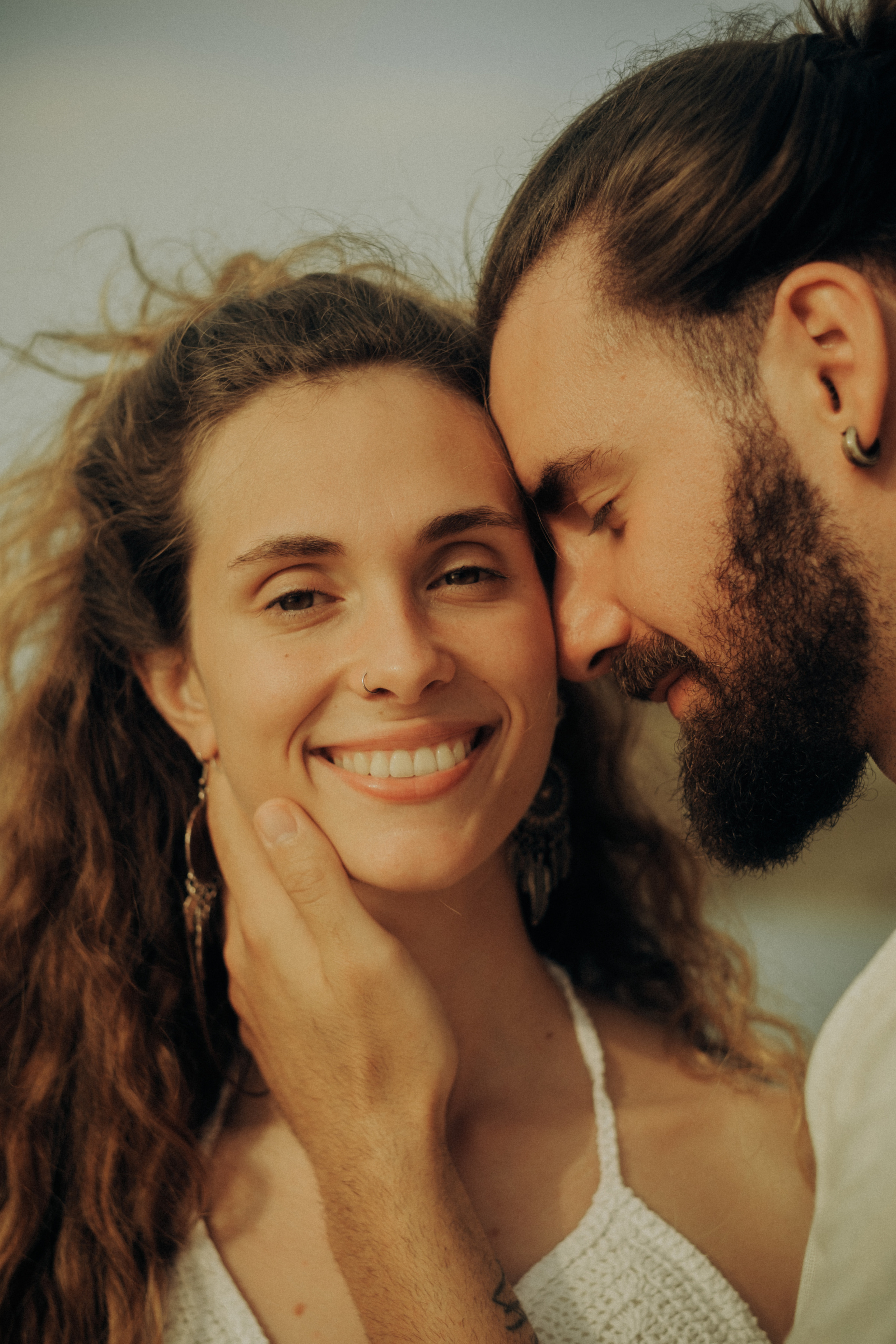 Abel & Laya. Paola wedding photographer / videographer in Barcelona