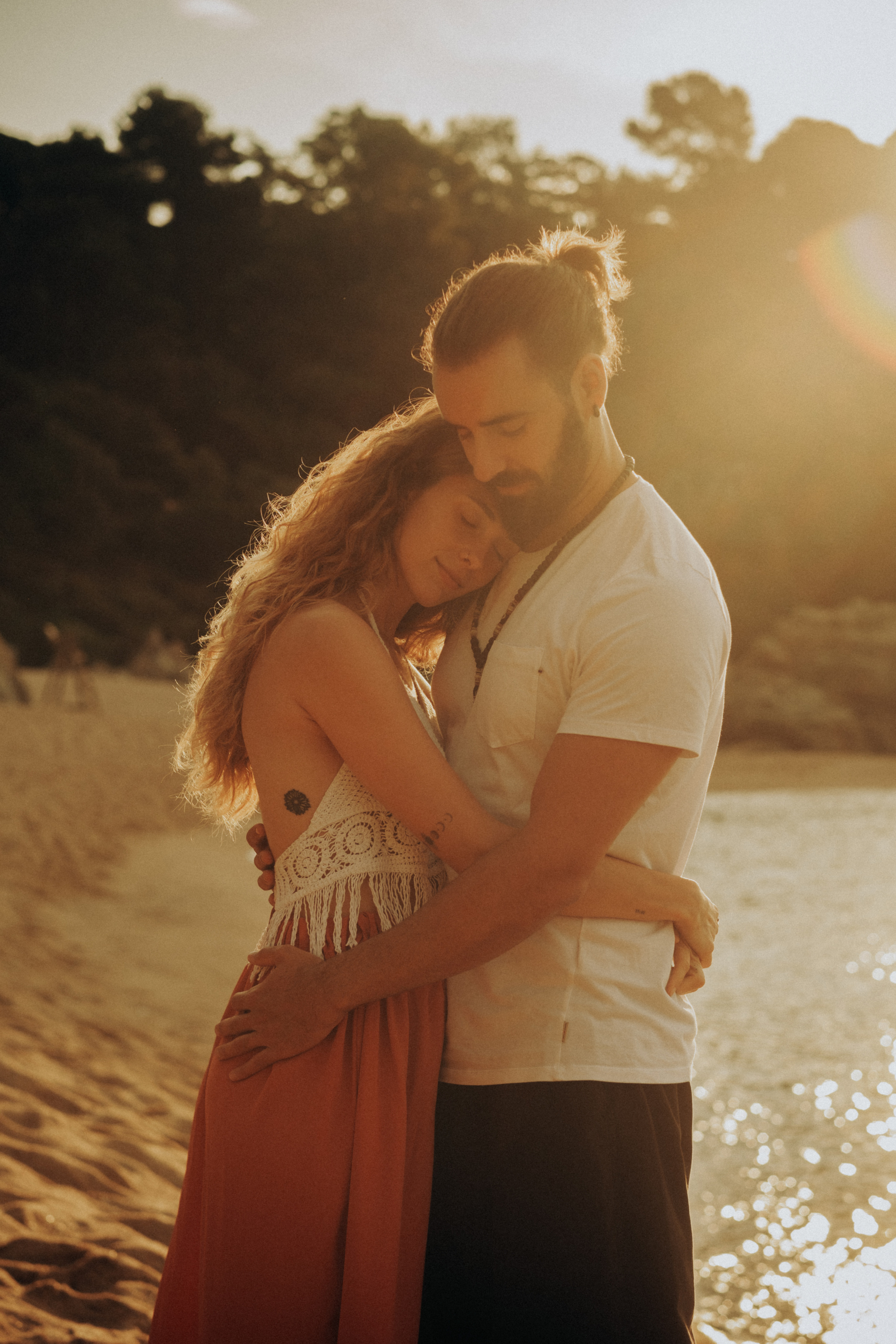 Abel & Laya. Paola wedding photographer / videographer in Barcelona