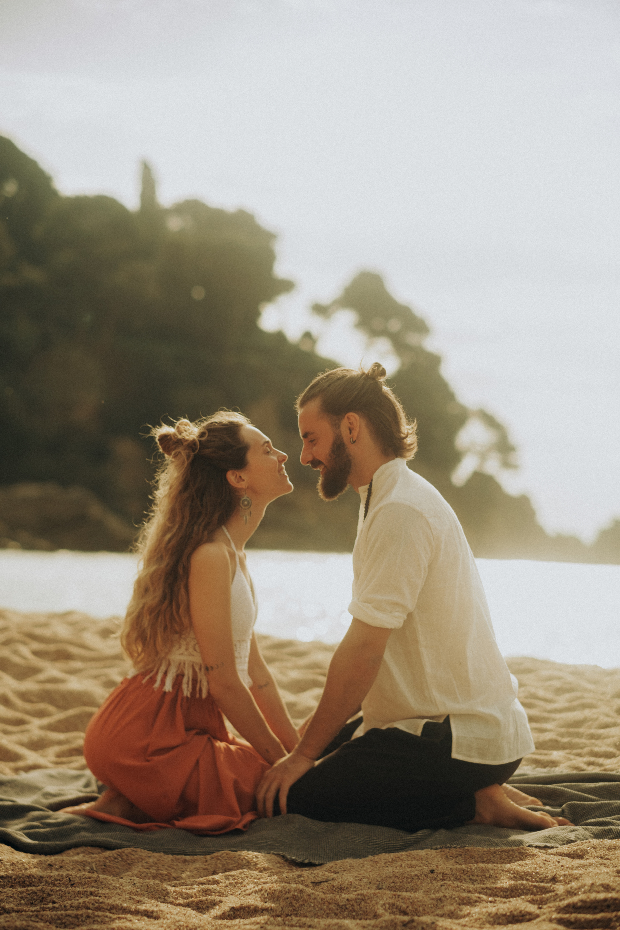 Abel & Laya. Paola wedding photographer / videographer in Barcelona