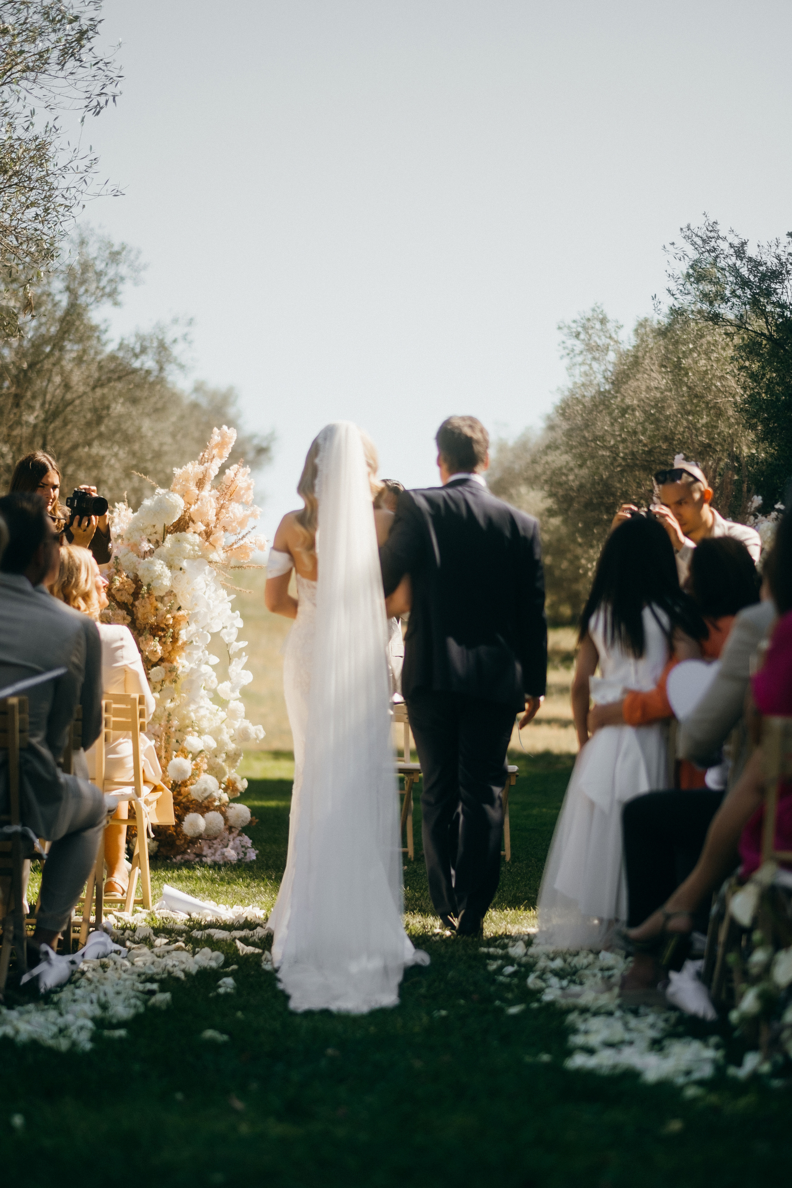 Annebel & Kenny. Hotel Castell d’Emporda. Paola fotógrafo / videografo de bodas en Barcelona
