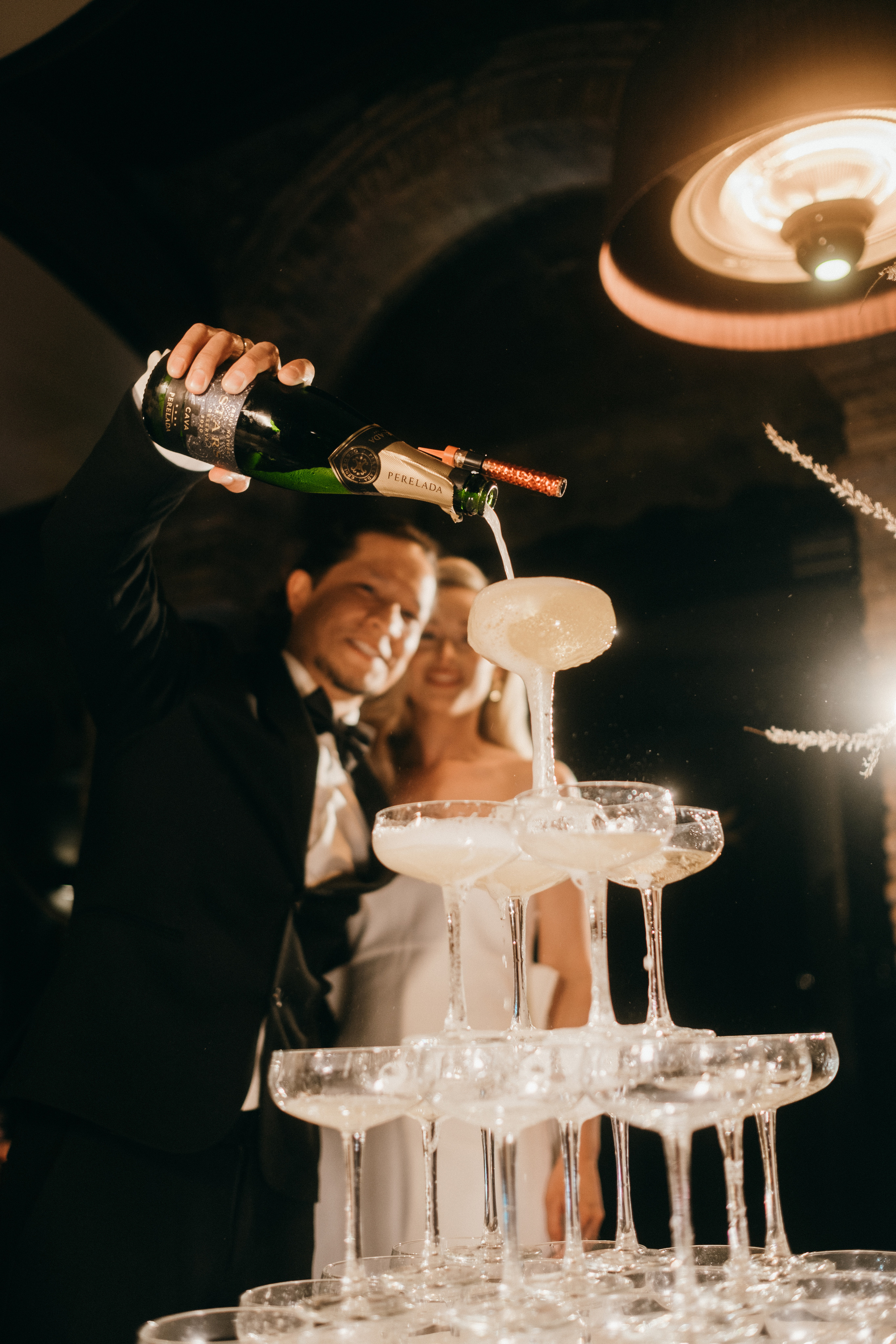 Annebel & Kenny. Hotel Castell d’Emporda. Paola fotógrafo / videografo de bodas en Barcelona