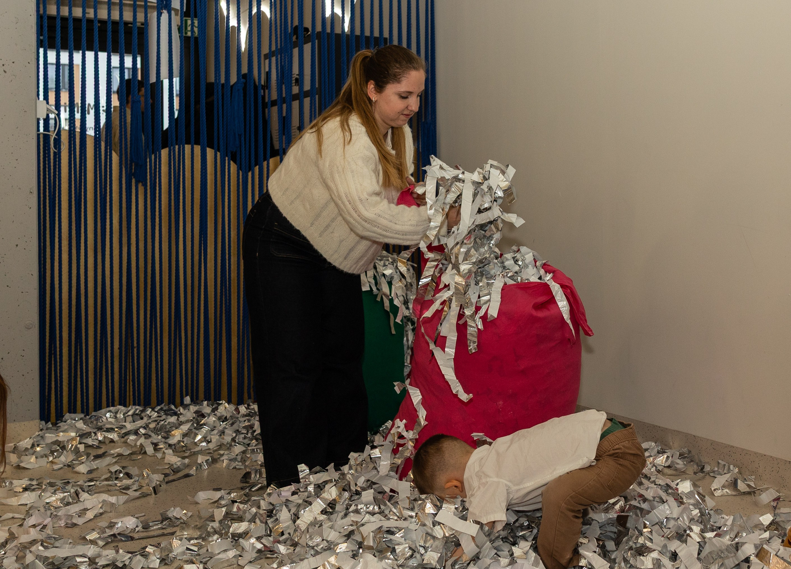 День рождения Артёма 24 января 2026 года. Семейный и детский фотограф в Варшаве Мила Бобровская