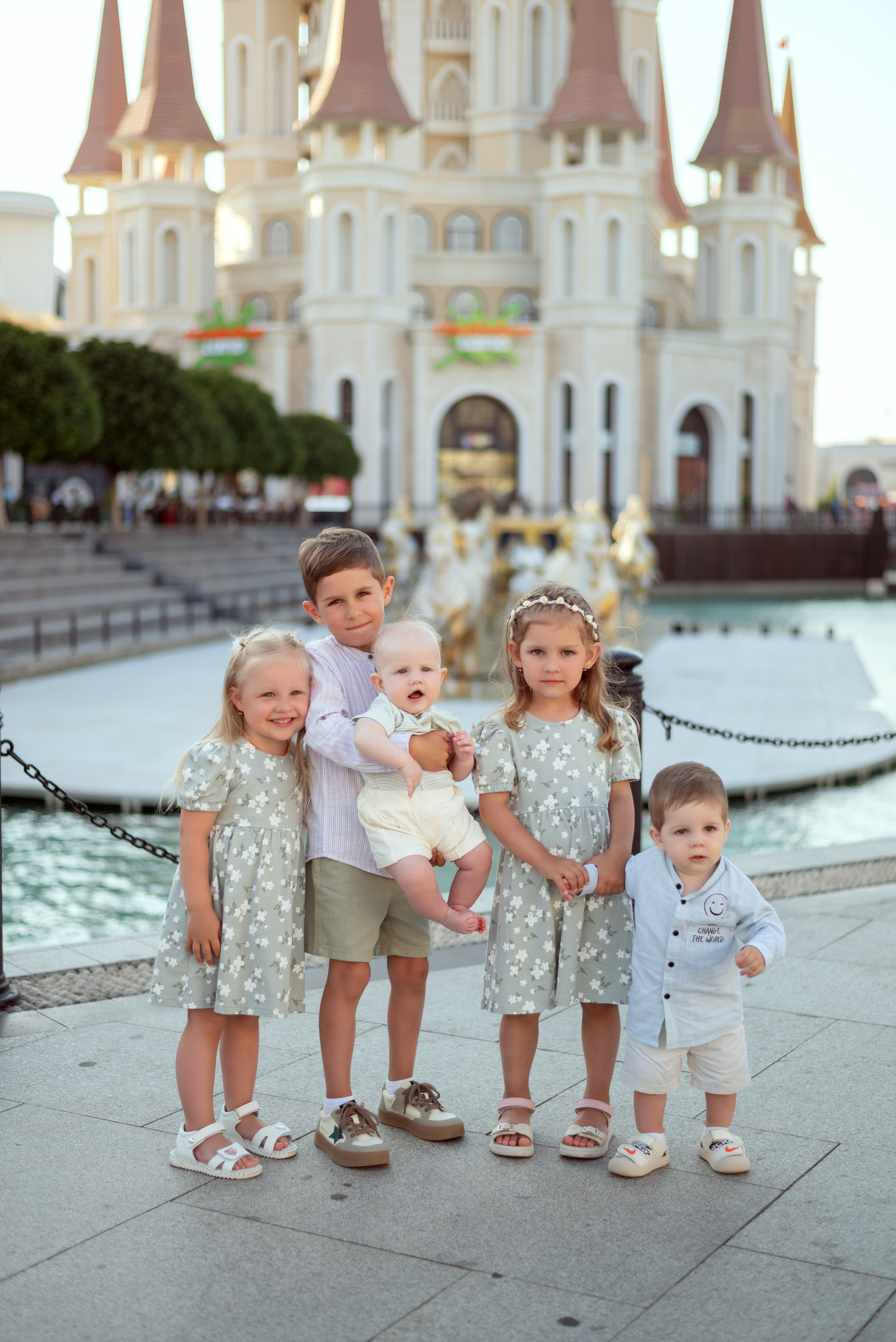 Съемка у сказочного замка в Белеке. Фотограф Анталия, Кемер, Белек, Сиде Дарья Кая
