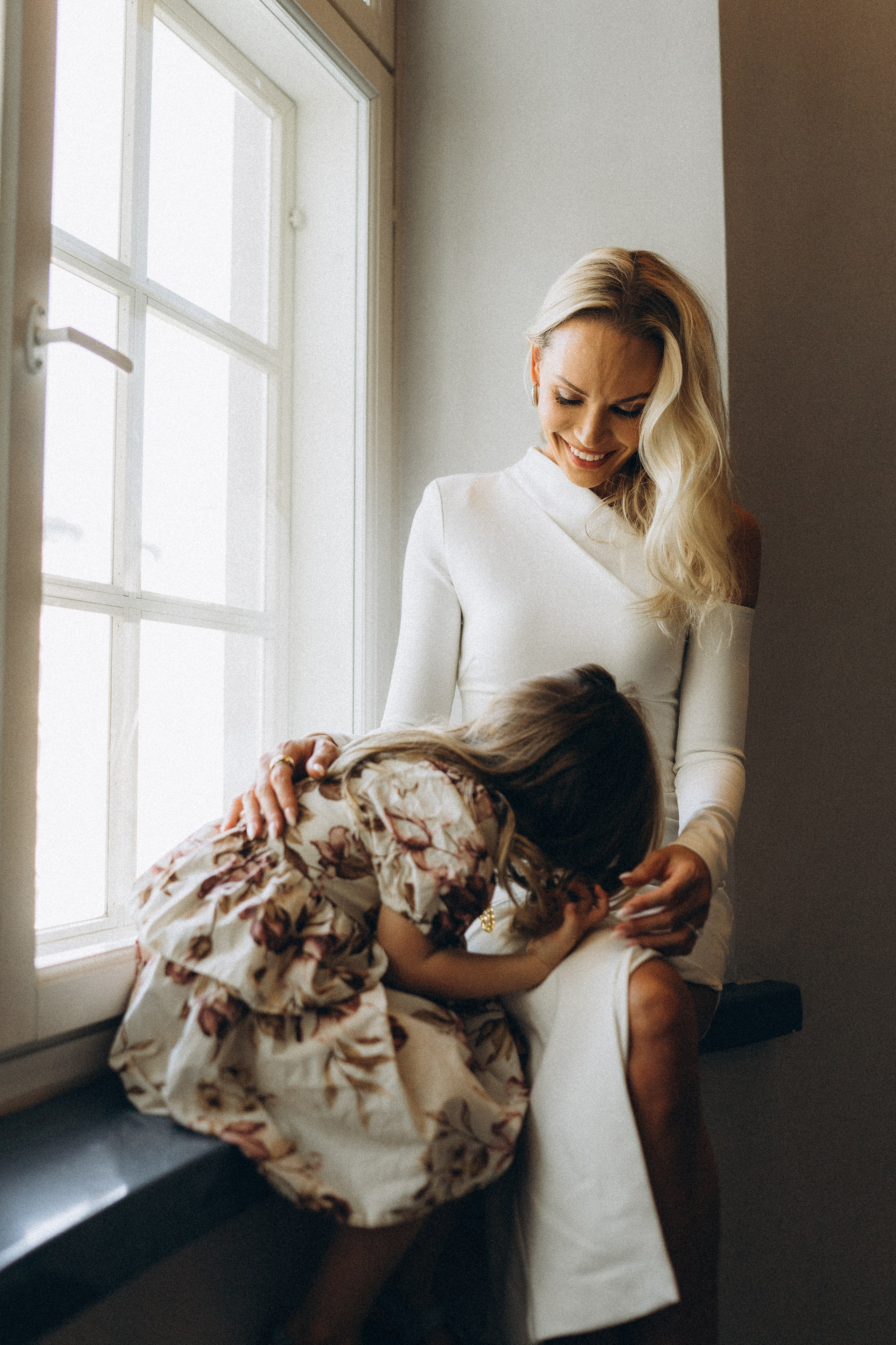 L&H. Wedding and potrait photographer in Helsinki Vickan O