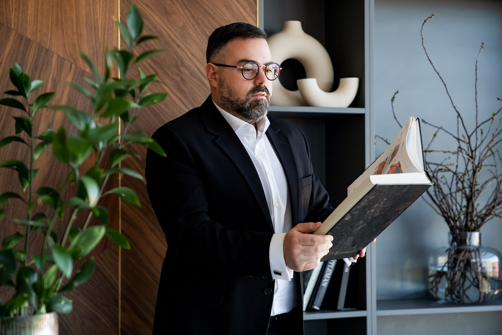 Portrete Corporate Profesionale | Business & LinkedIn. Fotograf Corporate Business