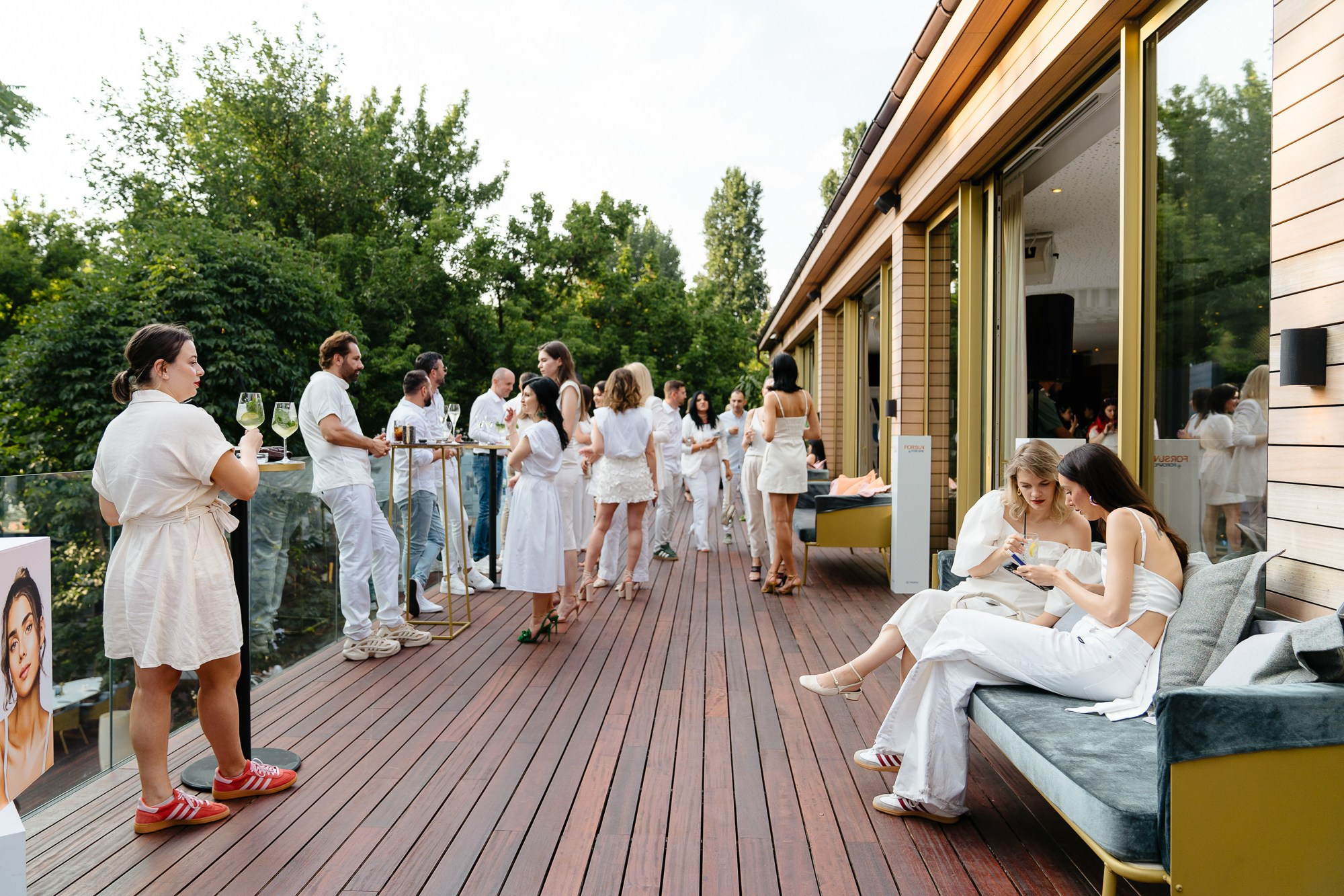 Fotografie Corporate Specializat in Lansări Produs si Serviciu. Fotograf Corporate Business