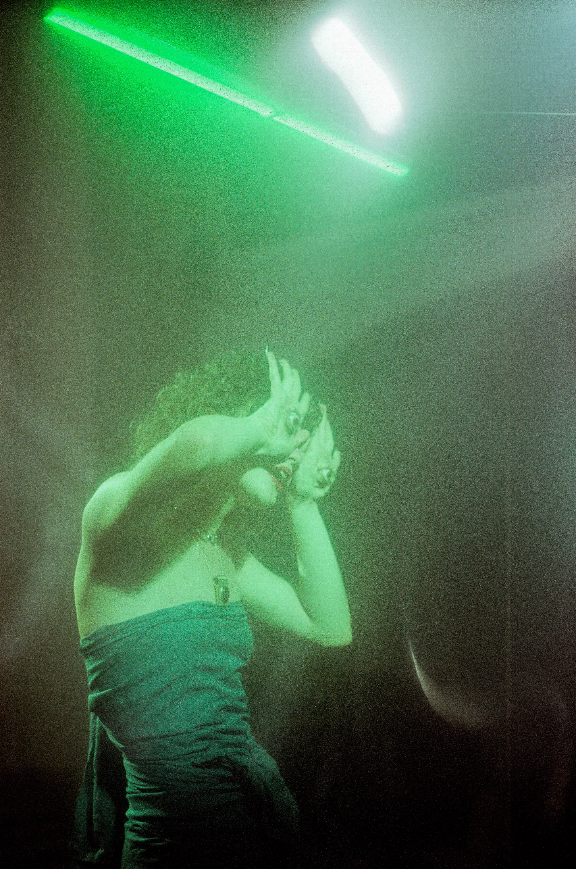 HEART OF GLASS. Versoluna