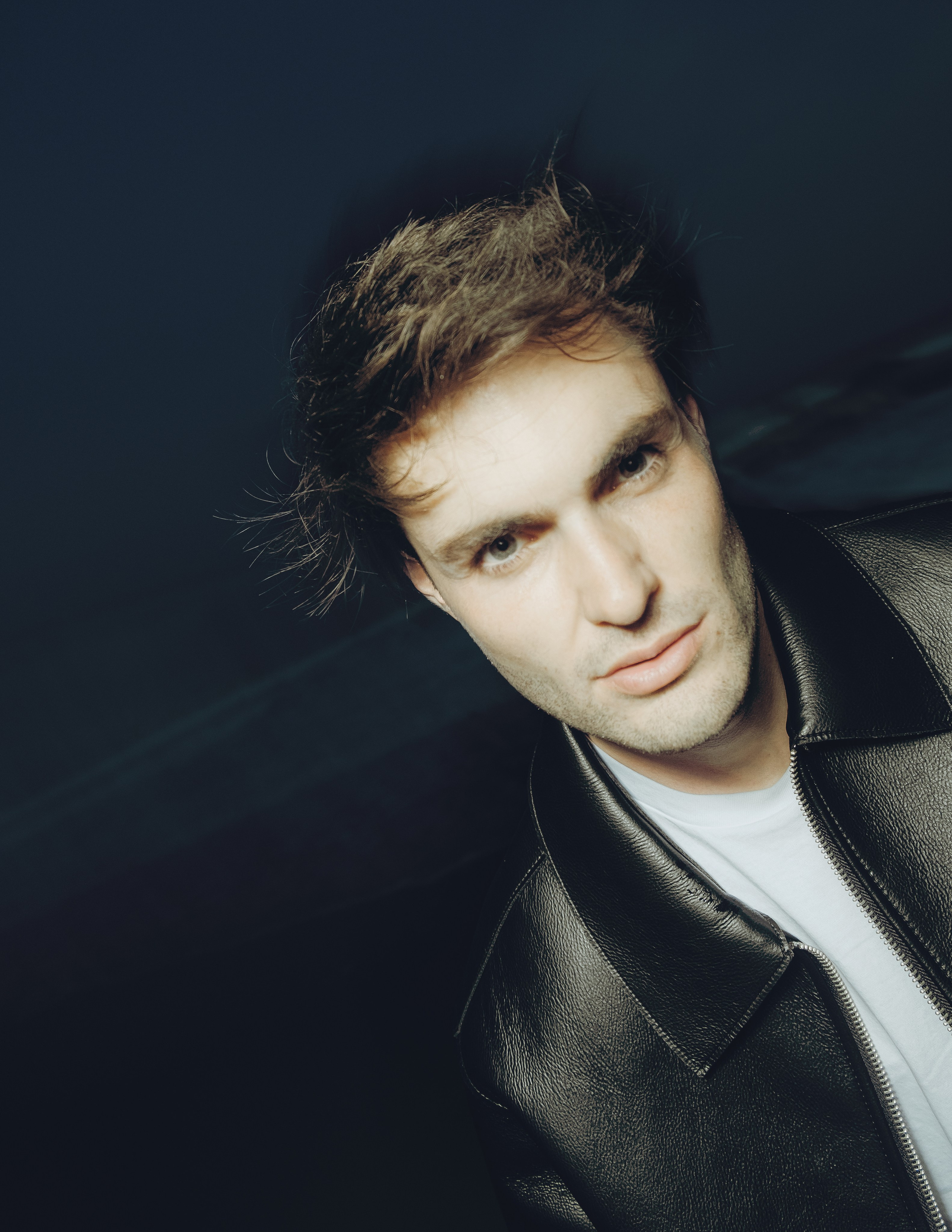 Портретная фотосессия Jaime Medina в дюнах в Гуардамаре