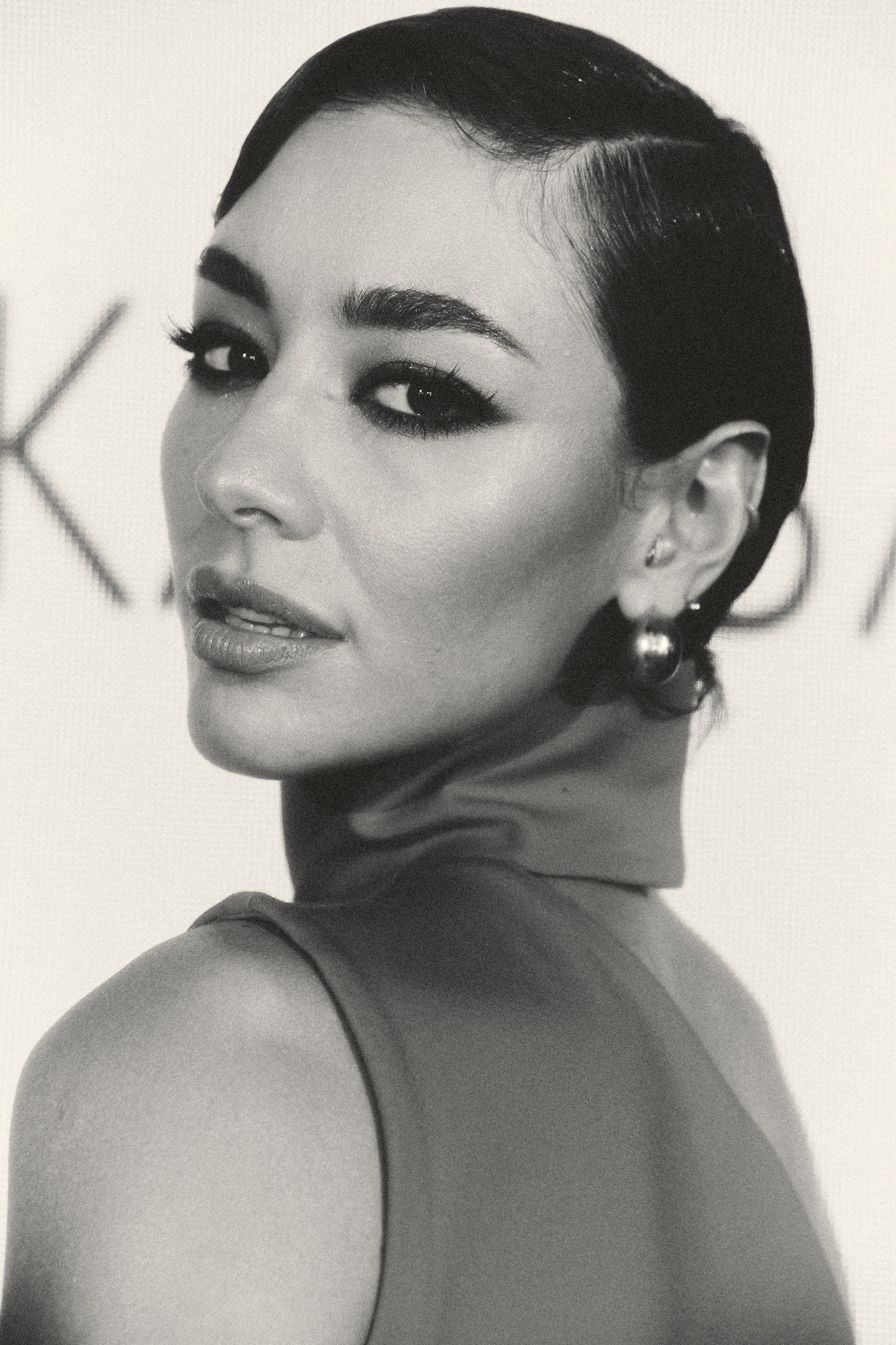 BACKSTAGE. Photographer & AI Creator