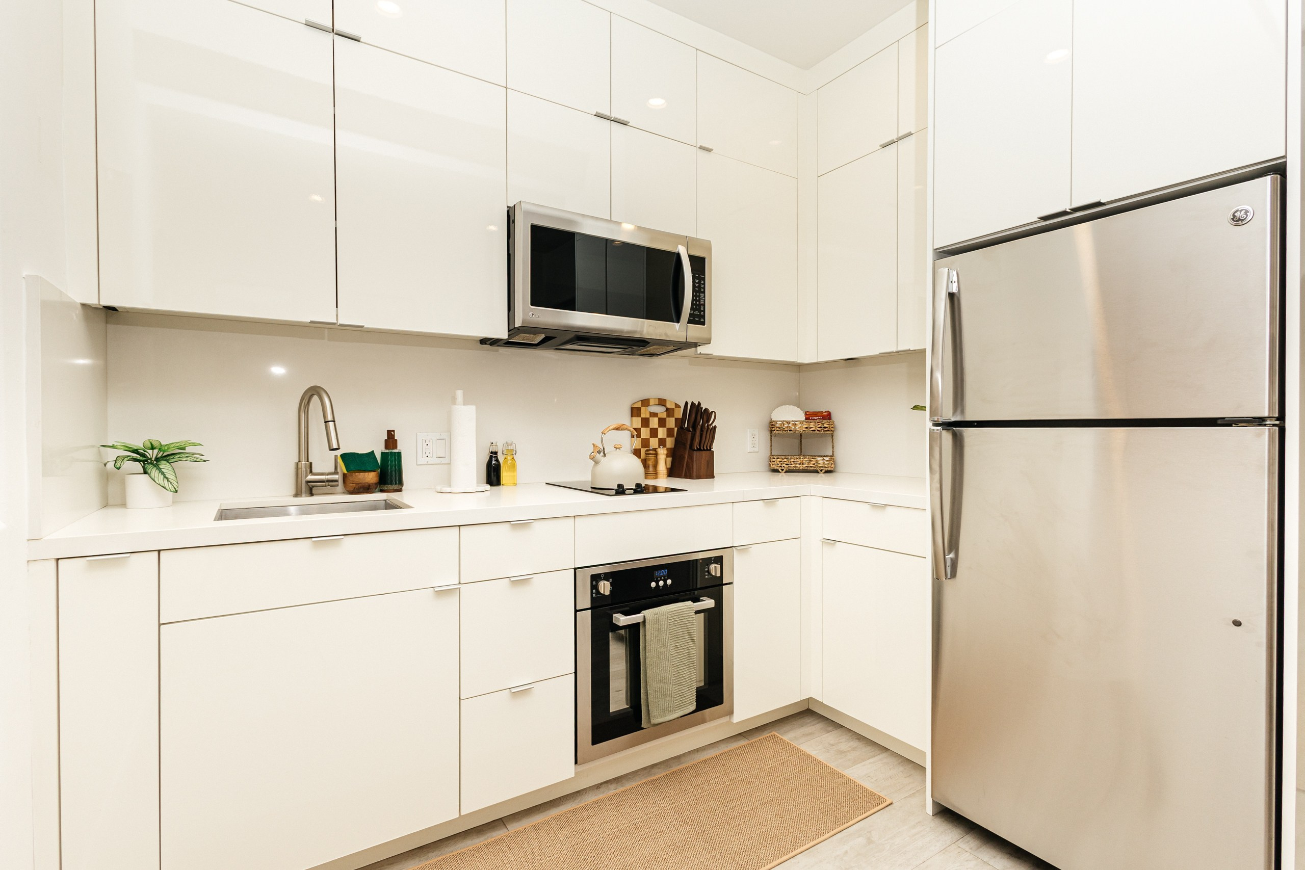 Appearance Apartments. Photographer Andrei White