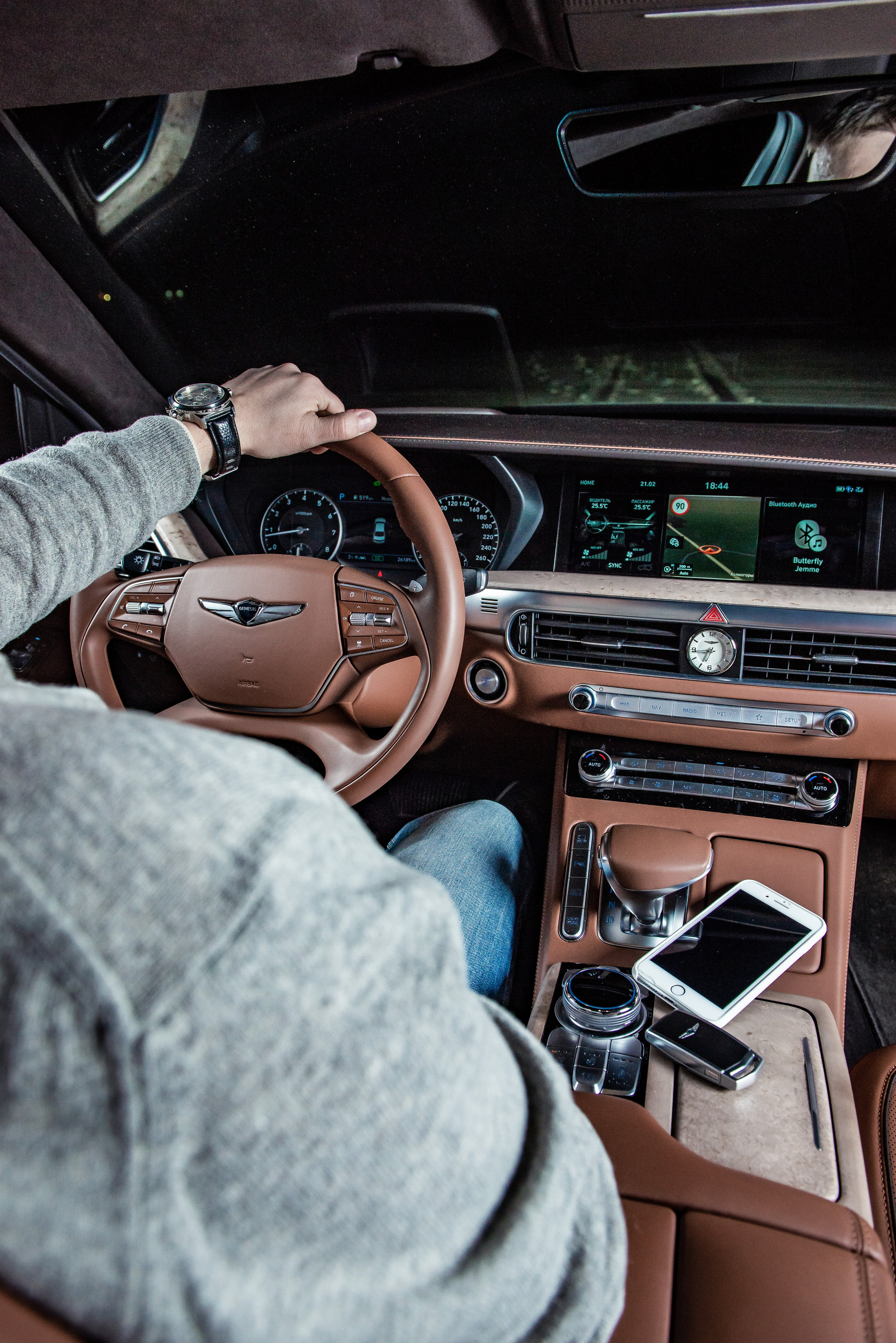 Автомобильная фотосъемка Genesis G90. ФОТОГРАФ МЕКСИКА КИНТАНА-РОО