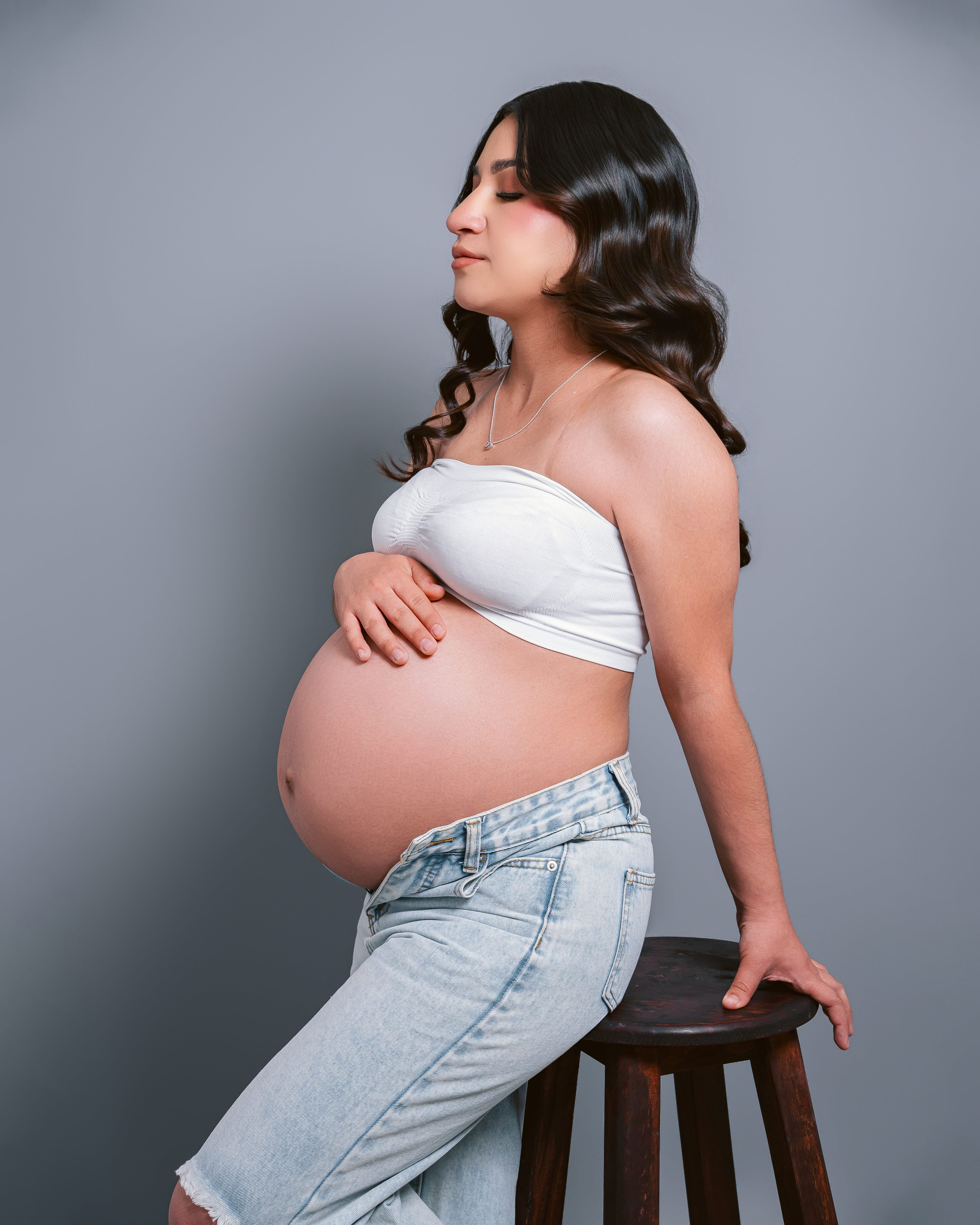 MATERNIDAD. Fotógrafo de estudio