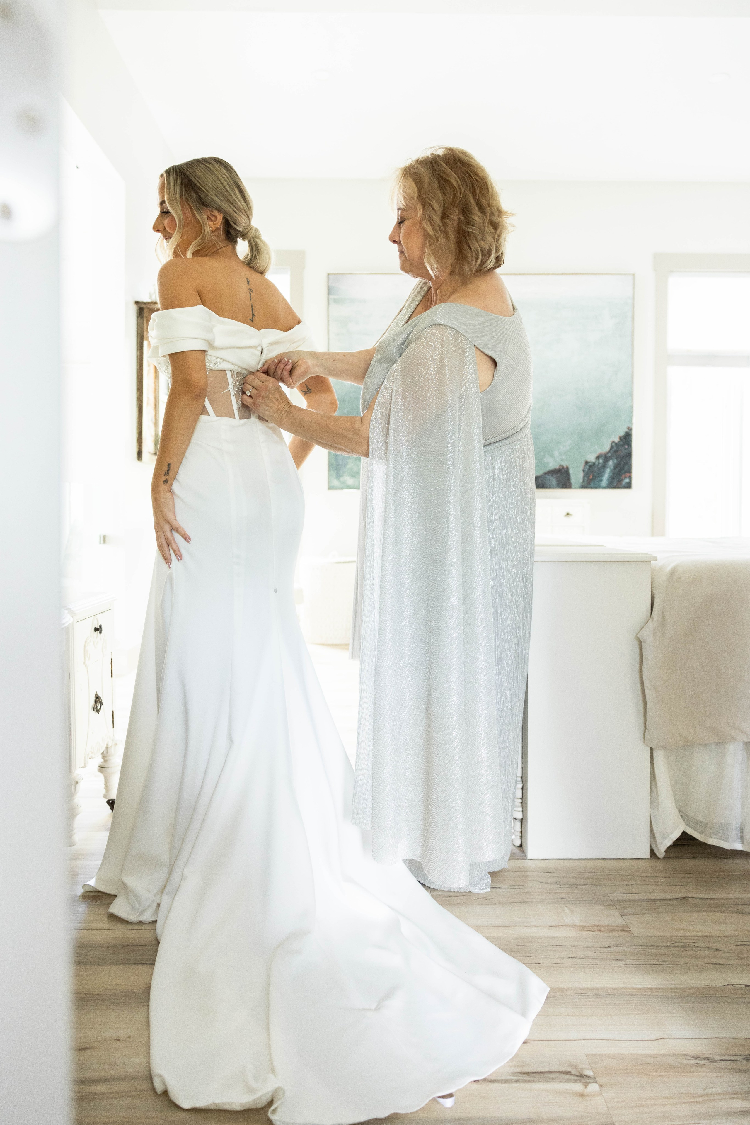 Beautiful Lakeside Wedding Photography. Wedding photography and videography in Regina, Saskatchewan