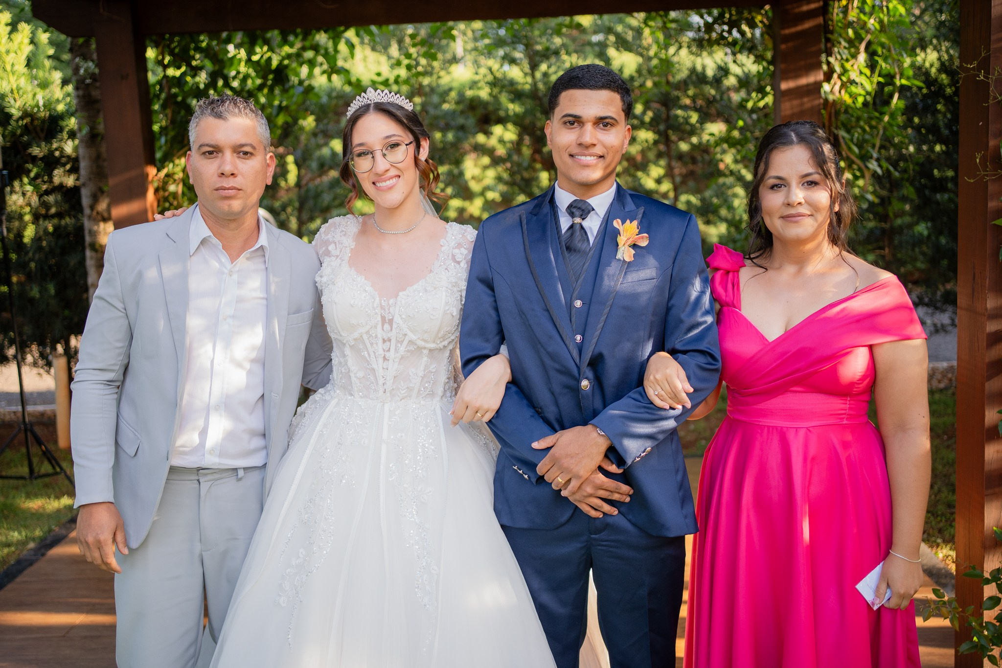 Larissa & Vinicius — Espaço Faveral / Aararaquara. Robson Colaço