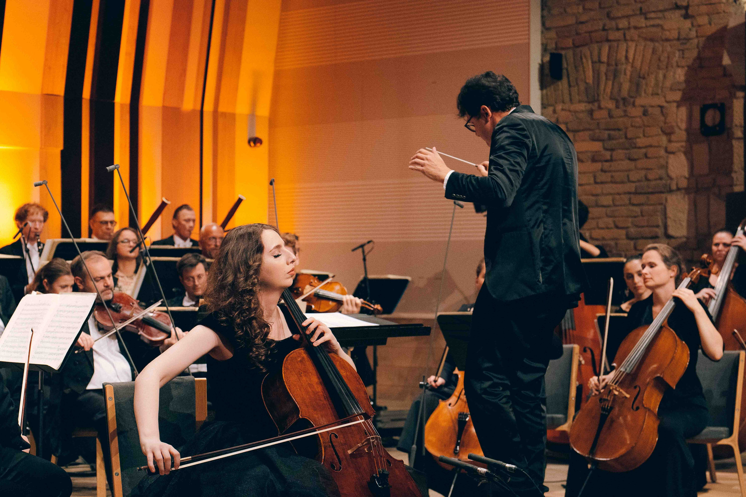 BUDAPEST MUSIC CENTER. Wedding&Event photographer Ismail Rzayev in Baku
