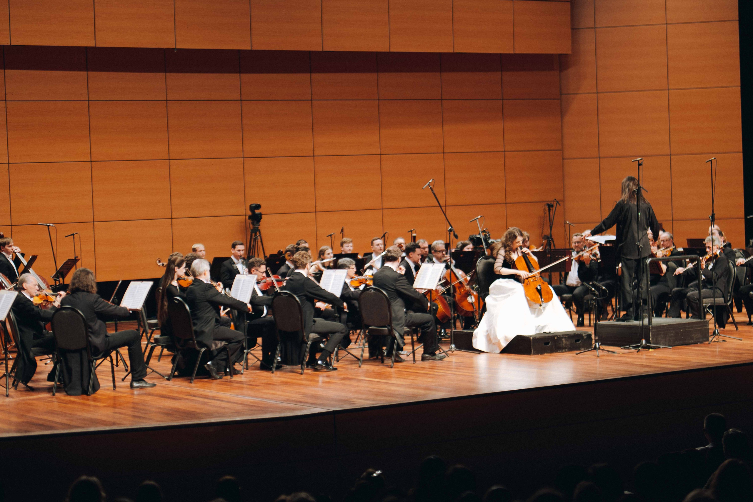 The Tchaikovsky Academic Grand Symphony Orchestra in Istanbul. Wedding&Event photographer Ismail Rzayev in Baku