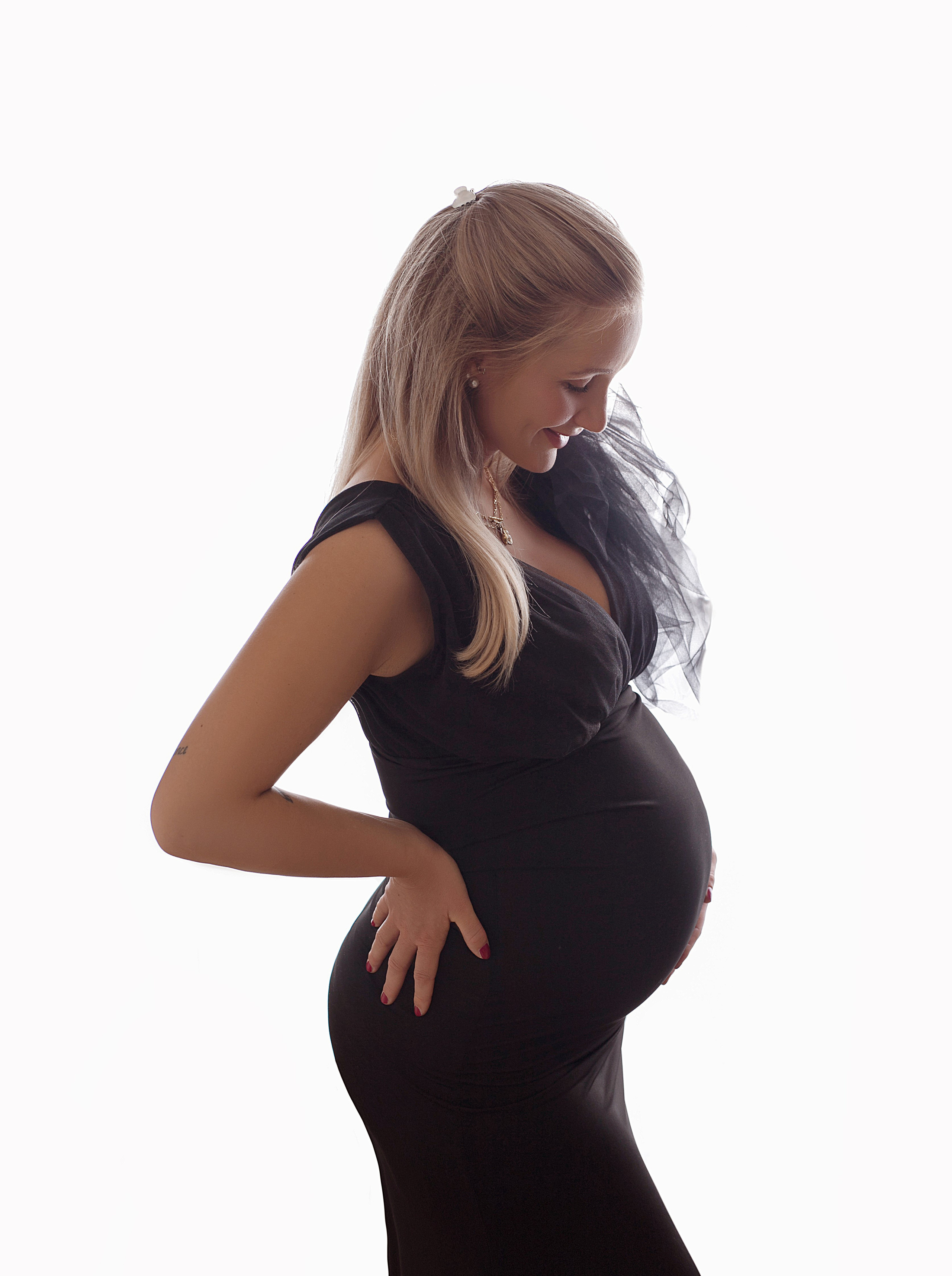 Babybauch. Neugeborenen & Babyfotografie Marina Buch in Wickede Ruhr NRW