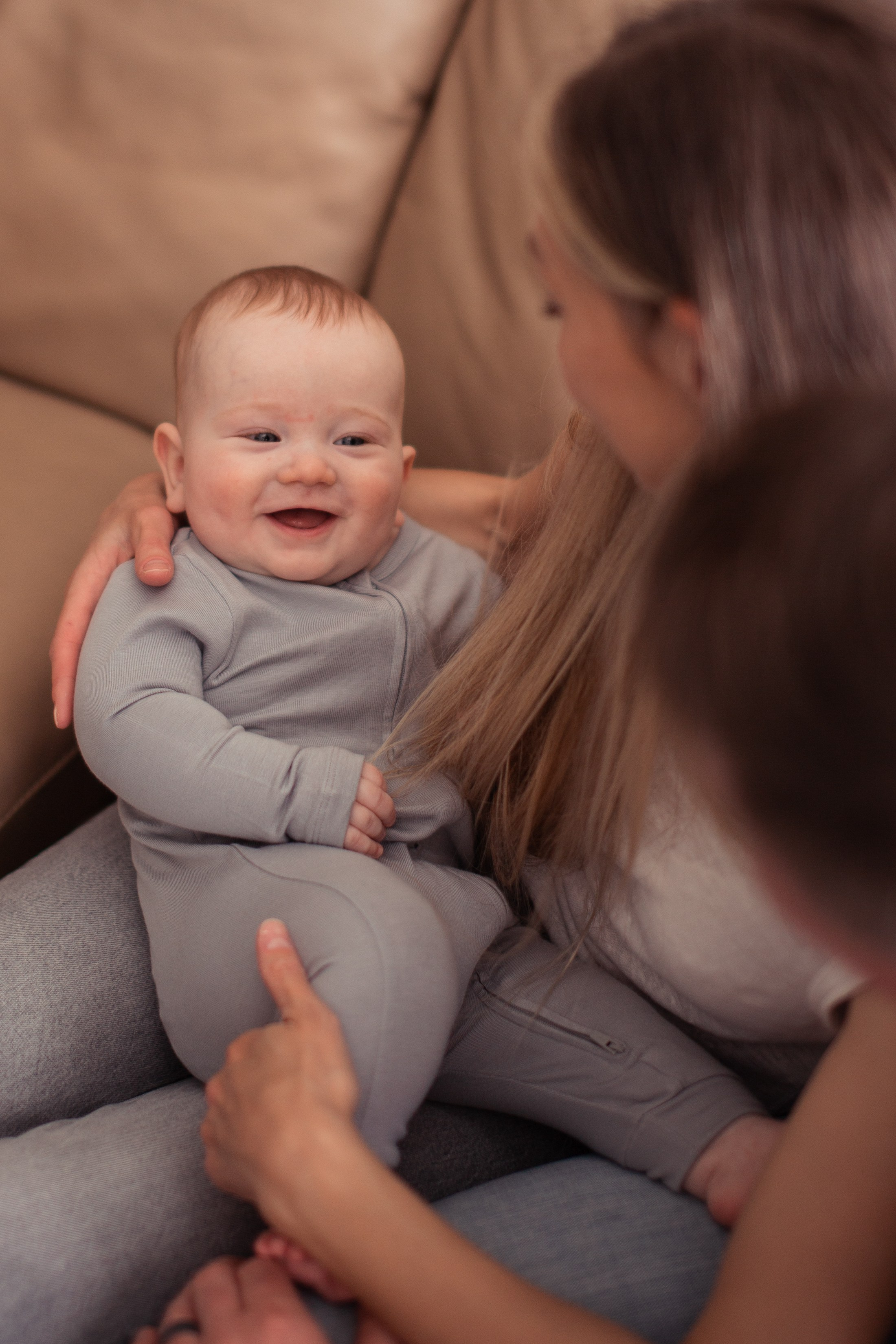 Mike, Anna, Yury & Balu. Wedding & elopement photographer Viktoriya Kravtsov. Las Vegas