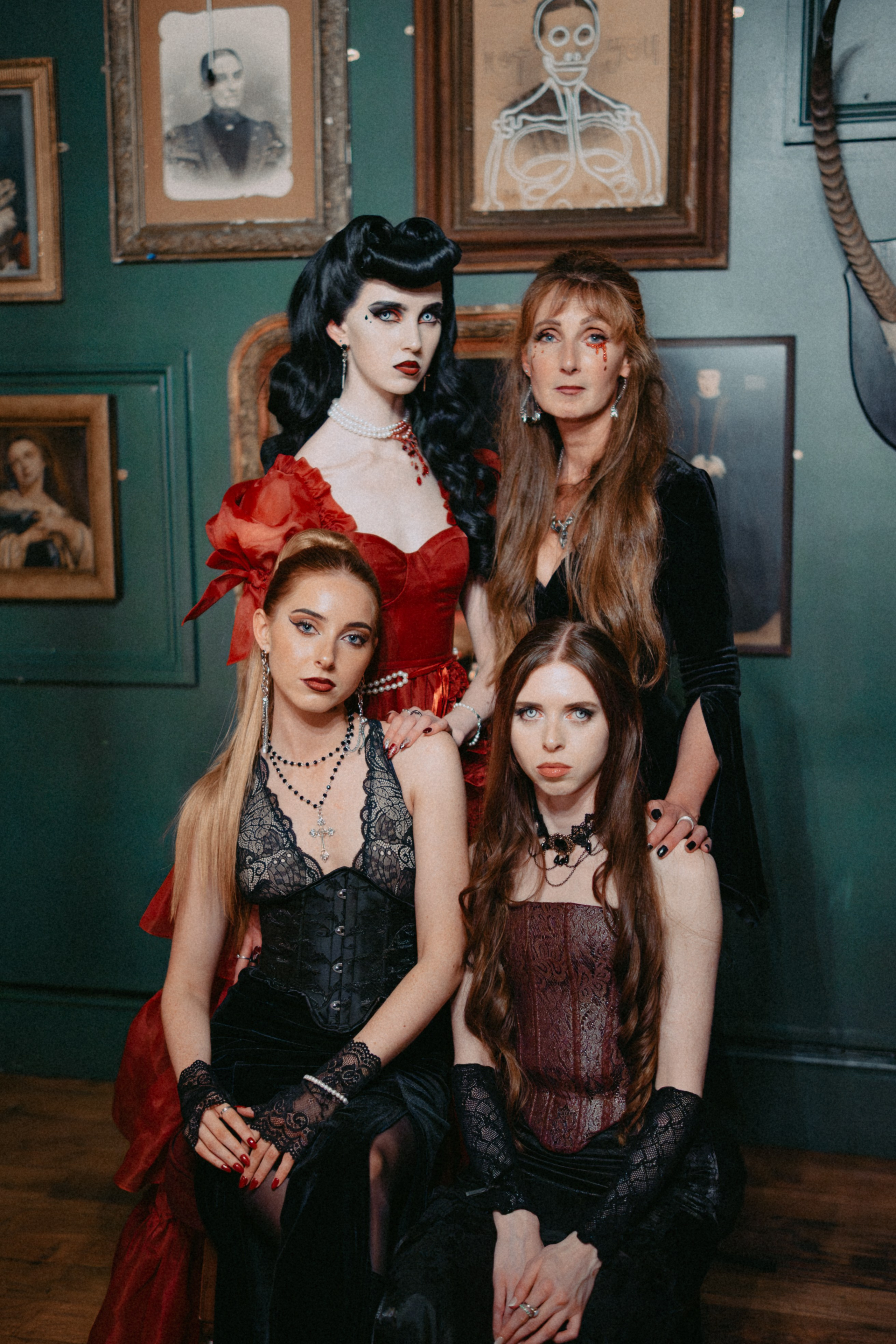 Vampire’s Dinner — Halloween Event Photography for “Gathered Realms”. Moth & Moss Photography