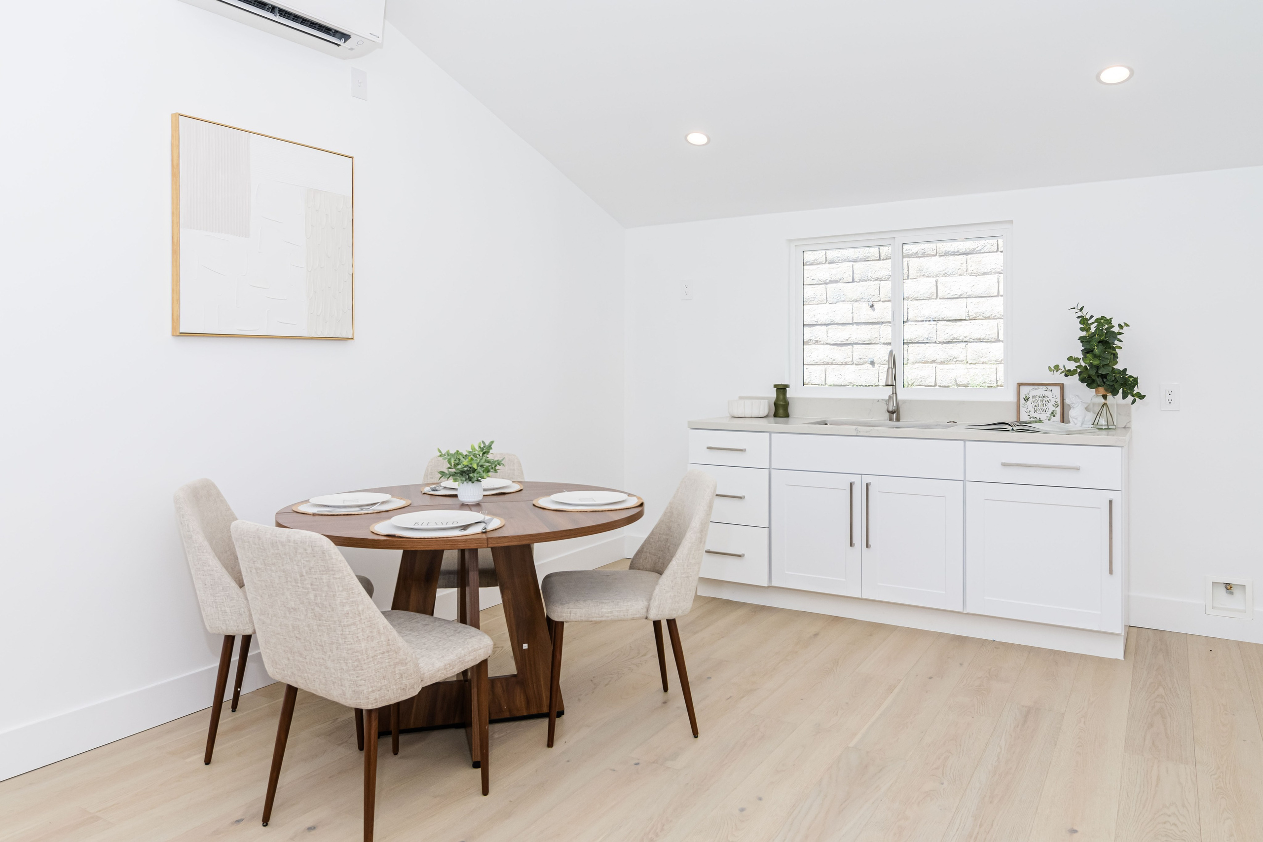 Real Estate Photography Check list. Professional portrait photographer in Los Angeles | Axenia Haritonova