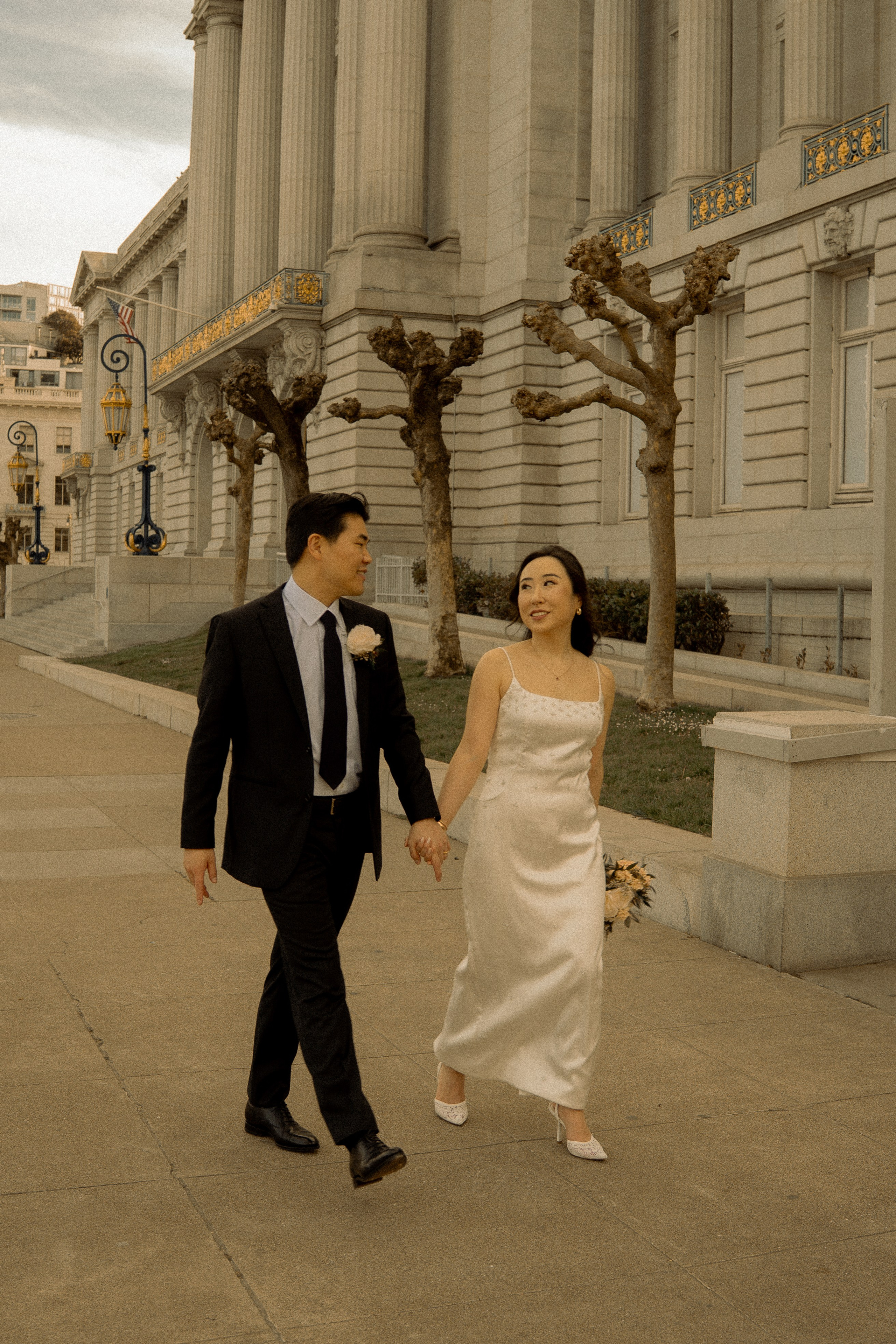 Elopement | City Hall. Sacramento & Bay Area Candid Photographer | photography_of.nadia