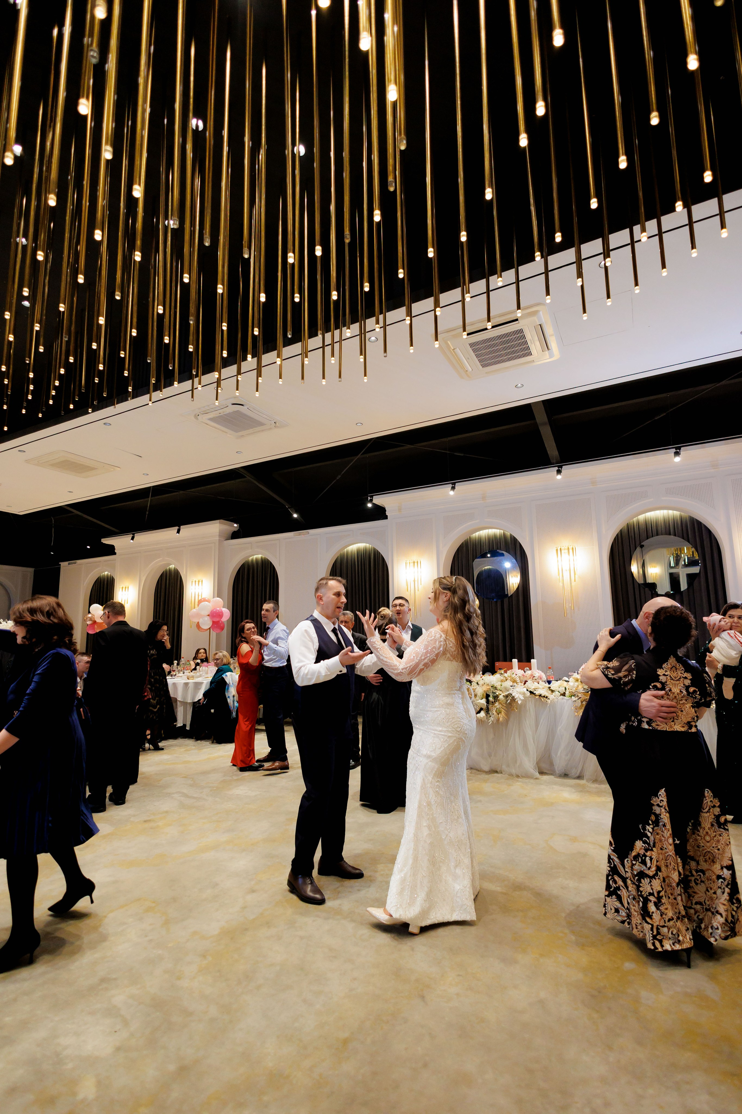 Povestea voastră, regizată de noi |Cristi Turculet Videograf Nuntă Suceava | wedding highlight. Servicii foto-video profesionale, pentru momente de neuitat