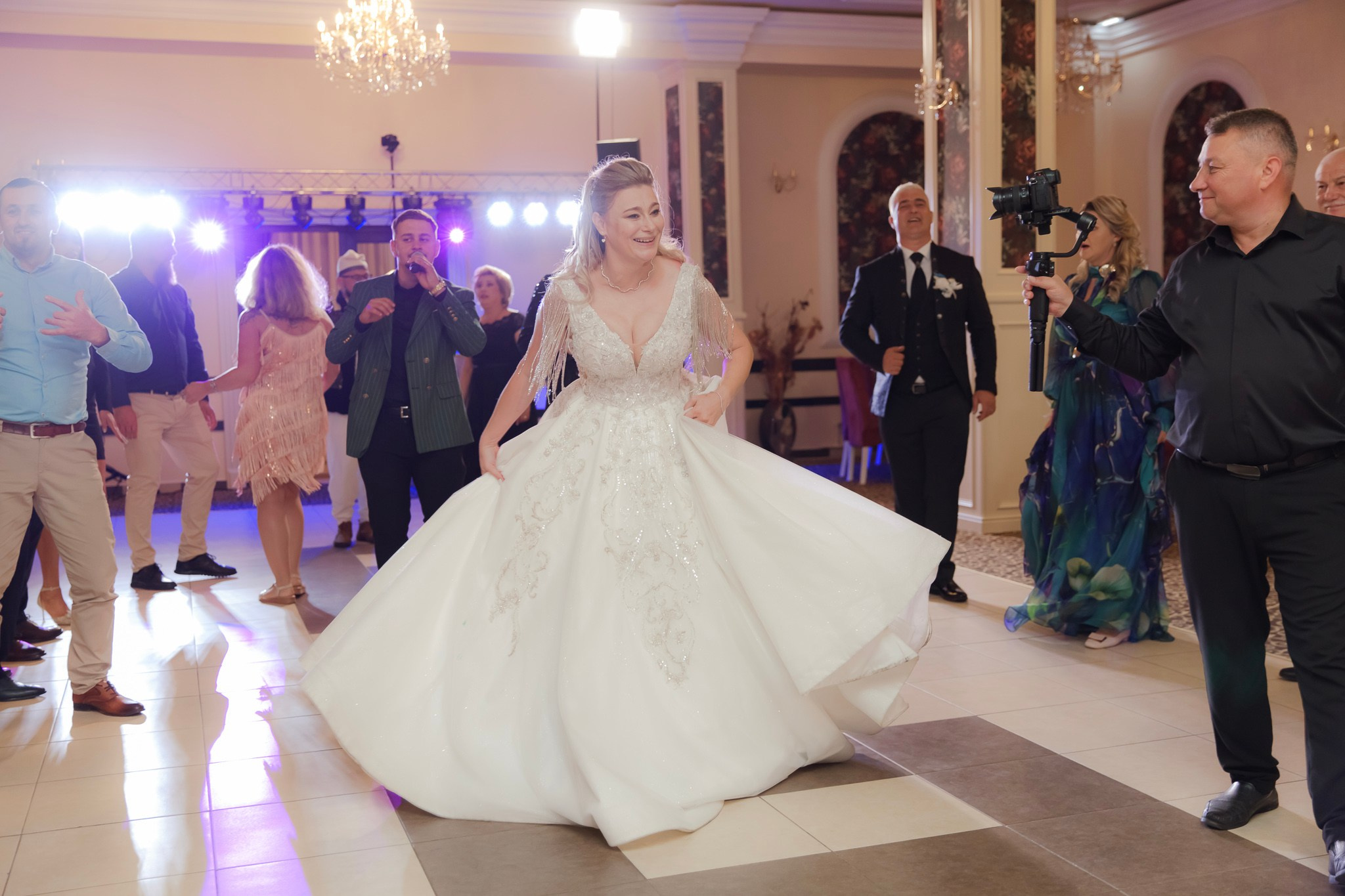 Mihai & Oana. Servicii foto-video profesionale, pentru momente de neuitat