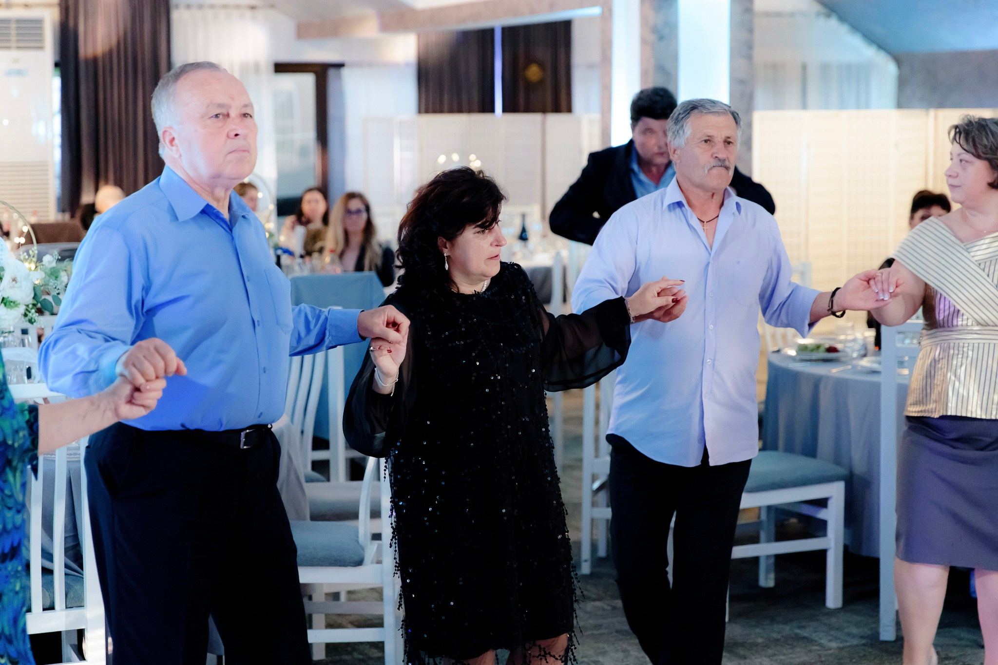 Ioana & Ionuț | Nuntă de poveste la Păstrăvăria Poiana din Mălini județul Suceava. Servicii foto-video profesionale, pentru momente de neuitat