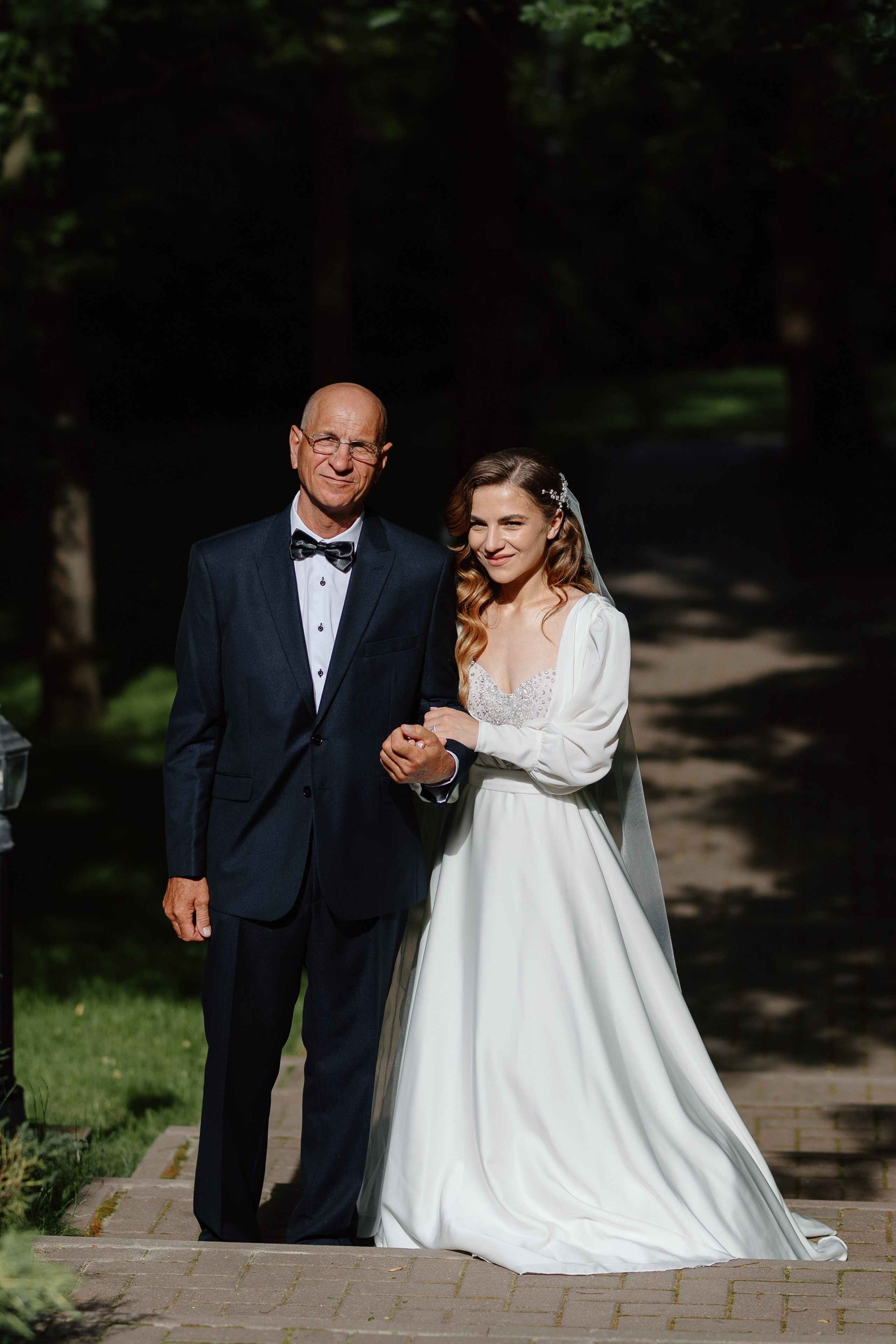 Corina & Dumitru. Main