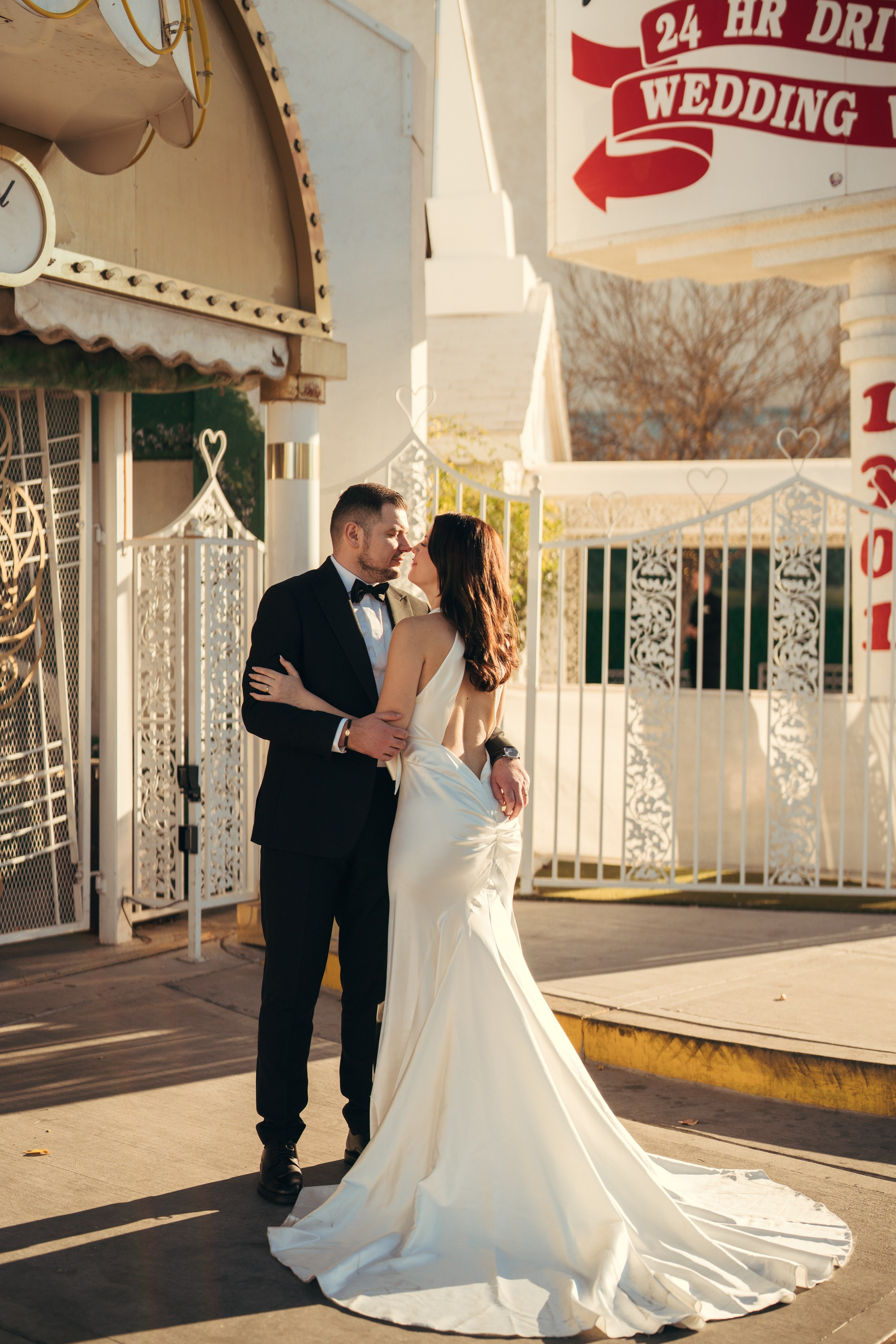 Zenaida&Eros. Wedding & elopement photographer Viktoriya Kravtsov. Las Vegas