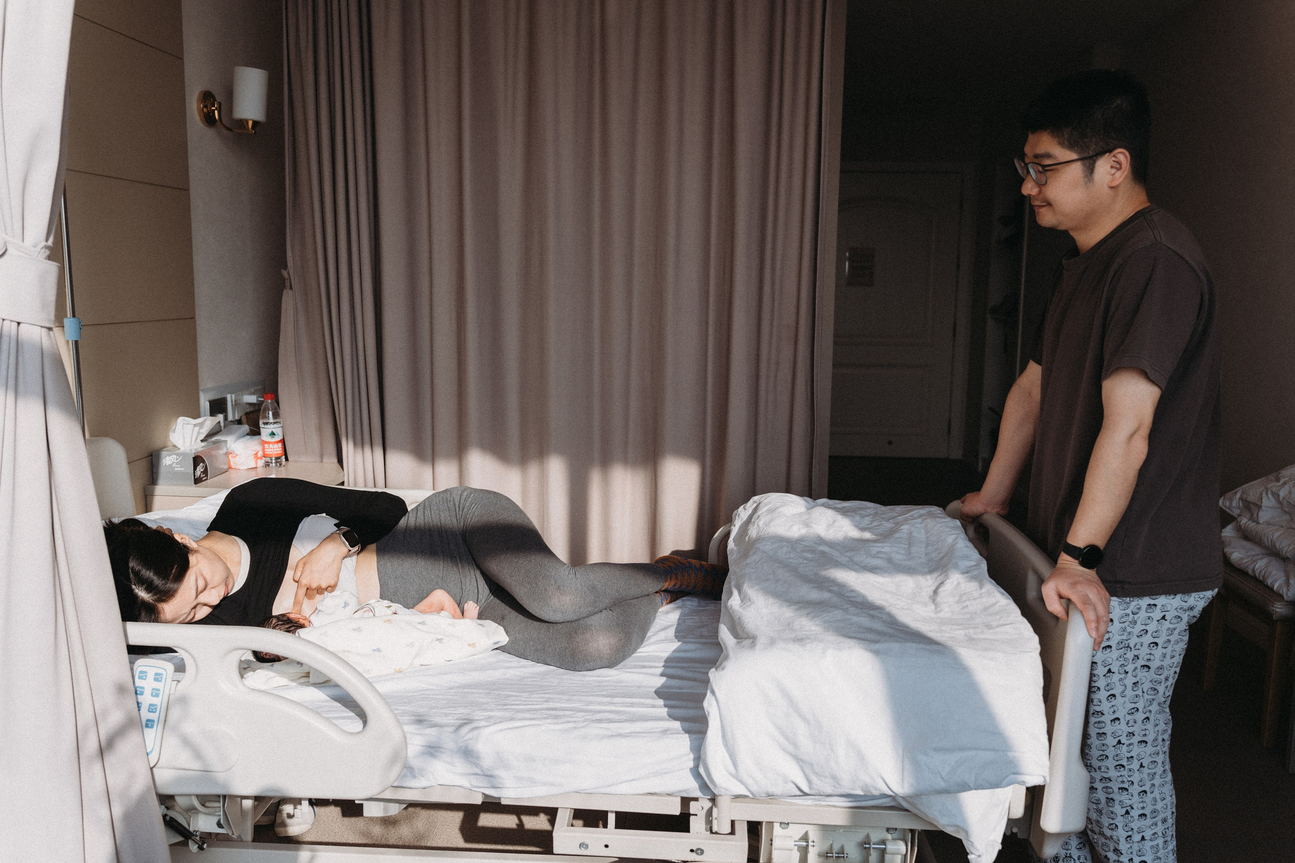 Fresh 48 & 新生儿. Family Photographer Angie in Shanghai