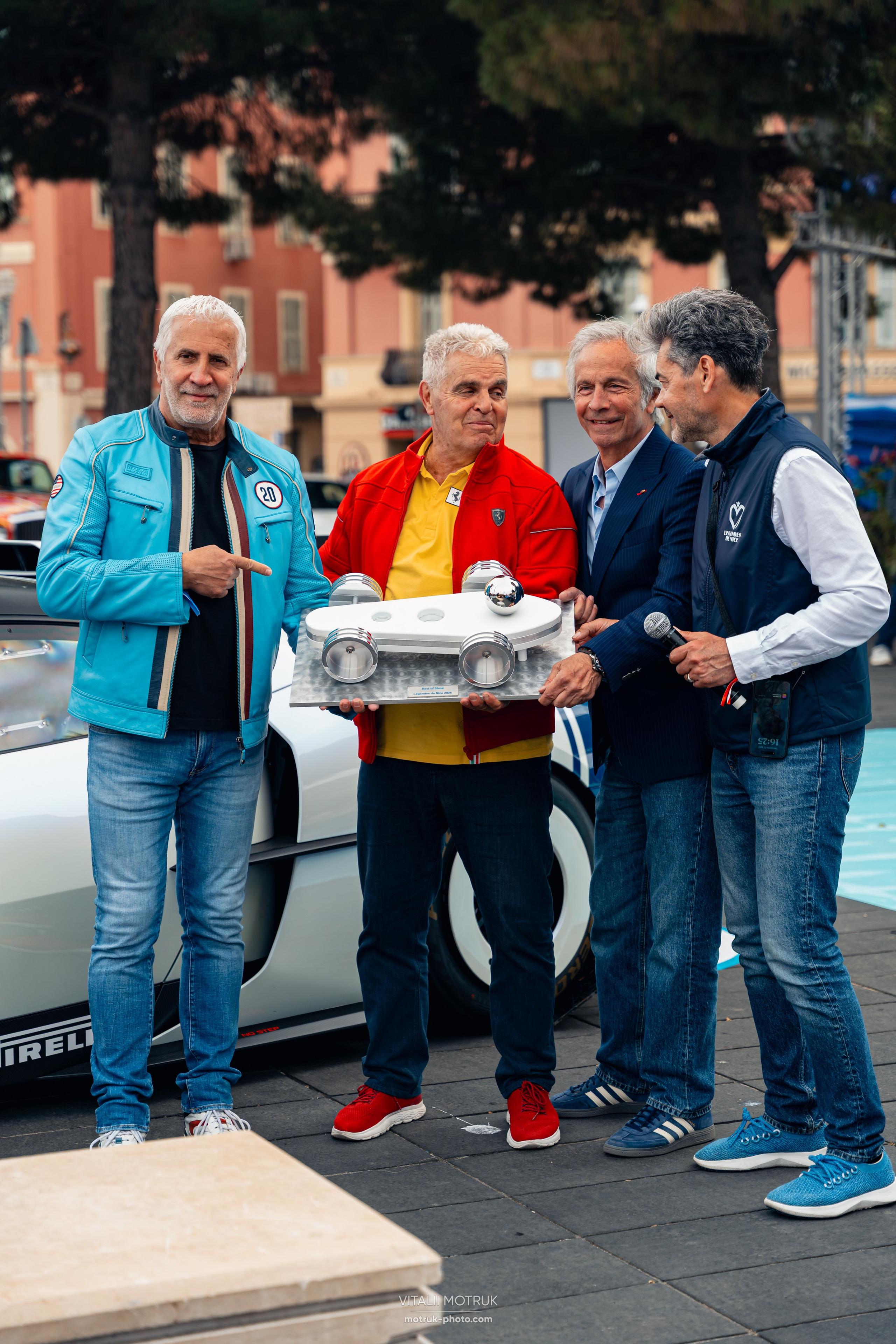 Legends de Nice. Photographe de voitures à Paris — Vitalii Motruk