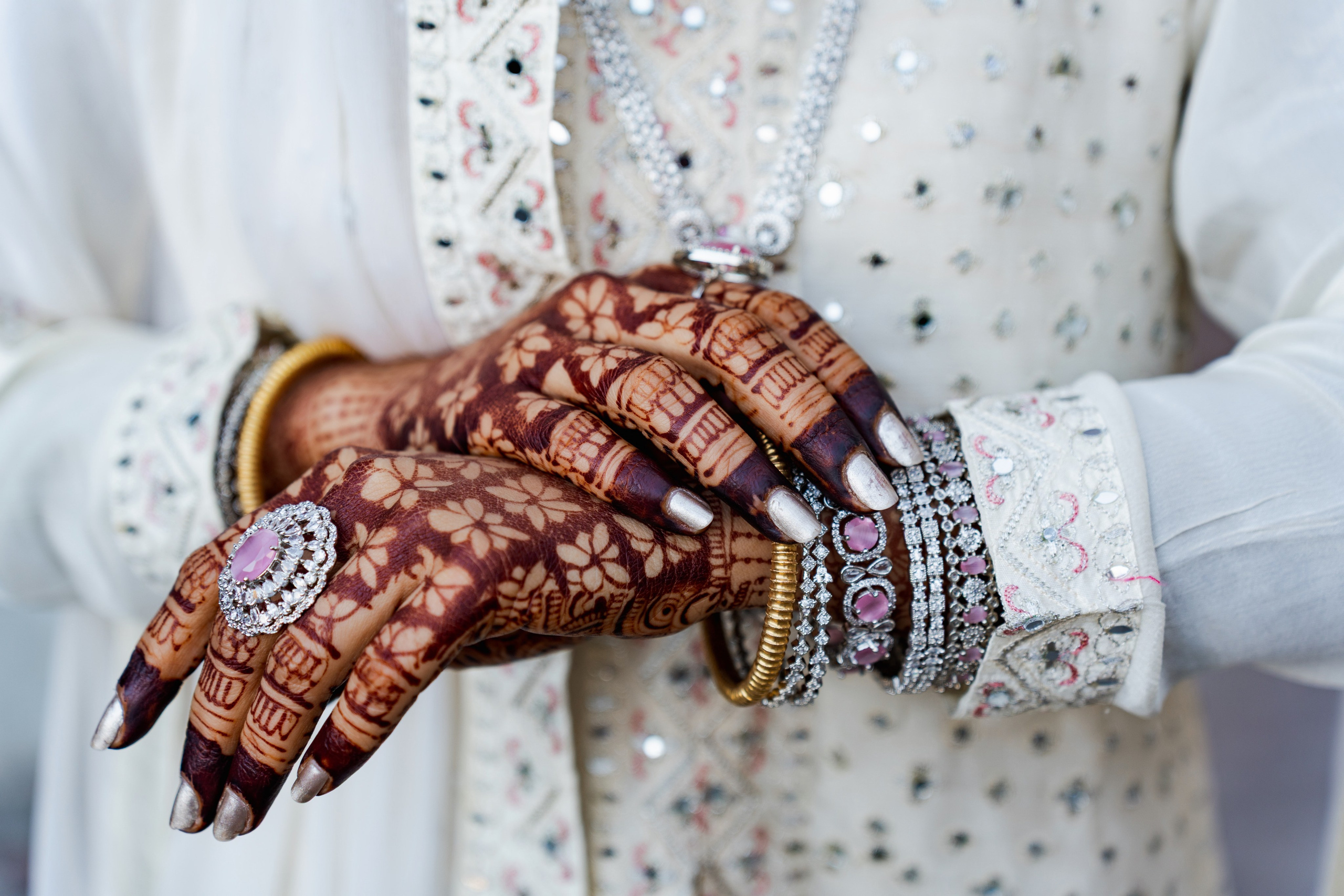 Wedding Photographer for UAE Couples in Georgia. Destination Wedding Photographers in Georgia, Armenia. Maks Kovalenko and Lara Tatosyan. Wedding videographer