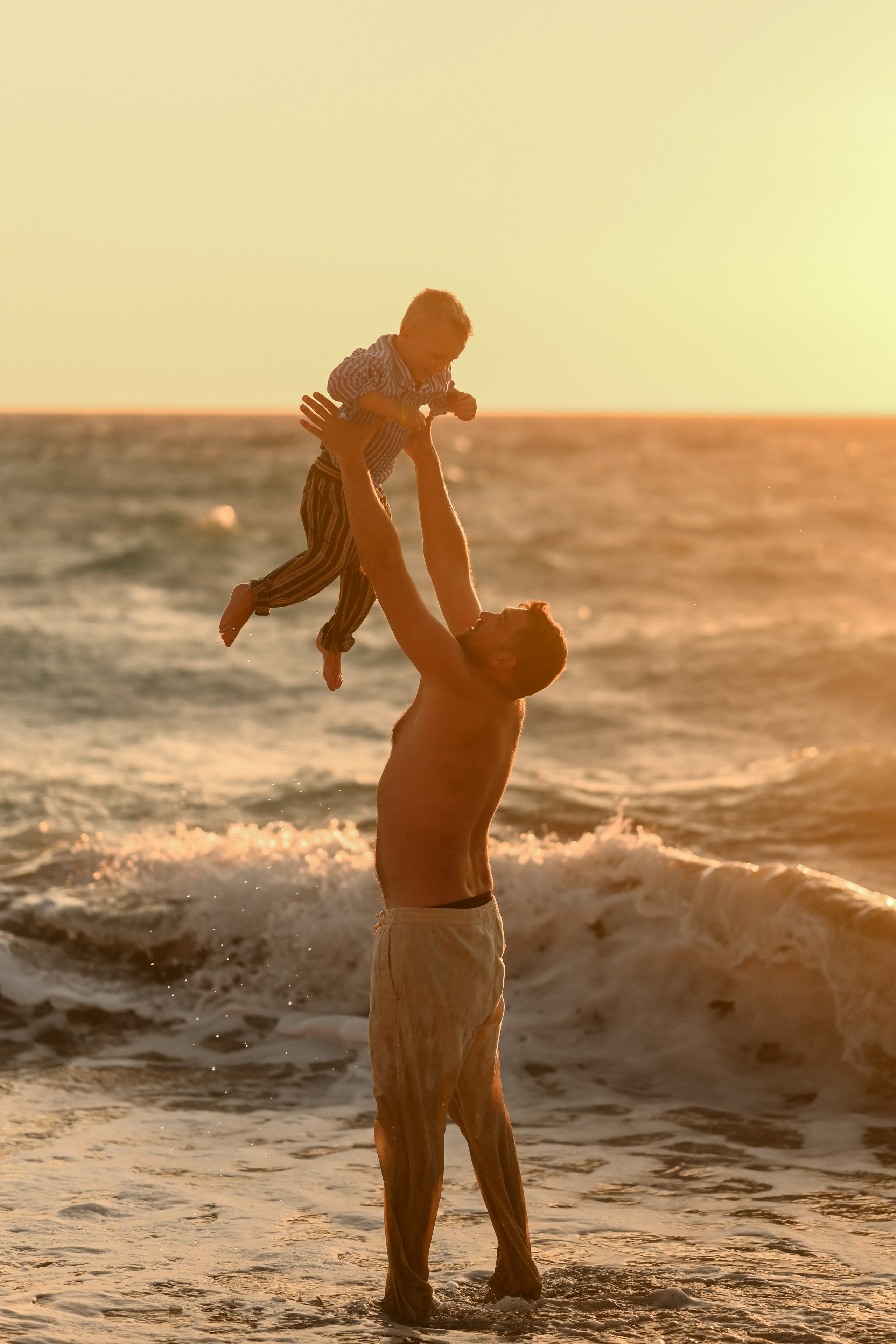 Family Photoshoot in Rhodes. Photographer in Rhodes Island