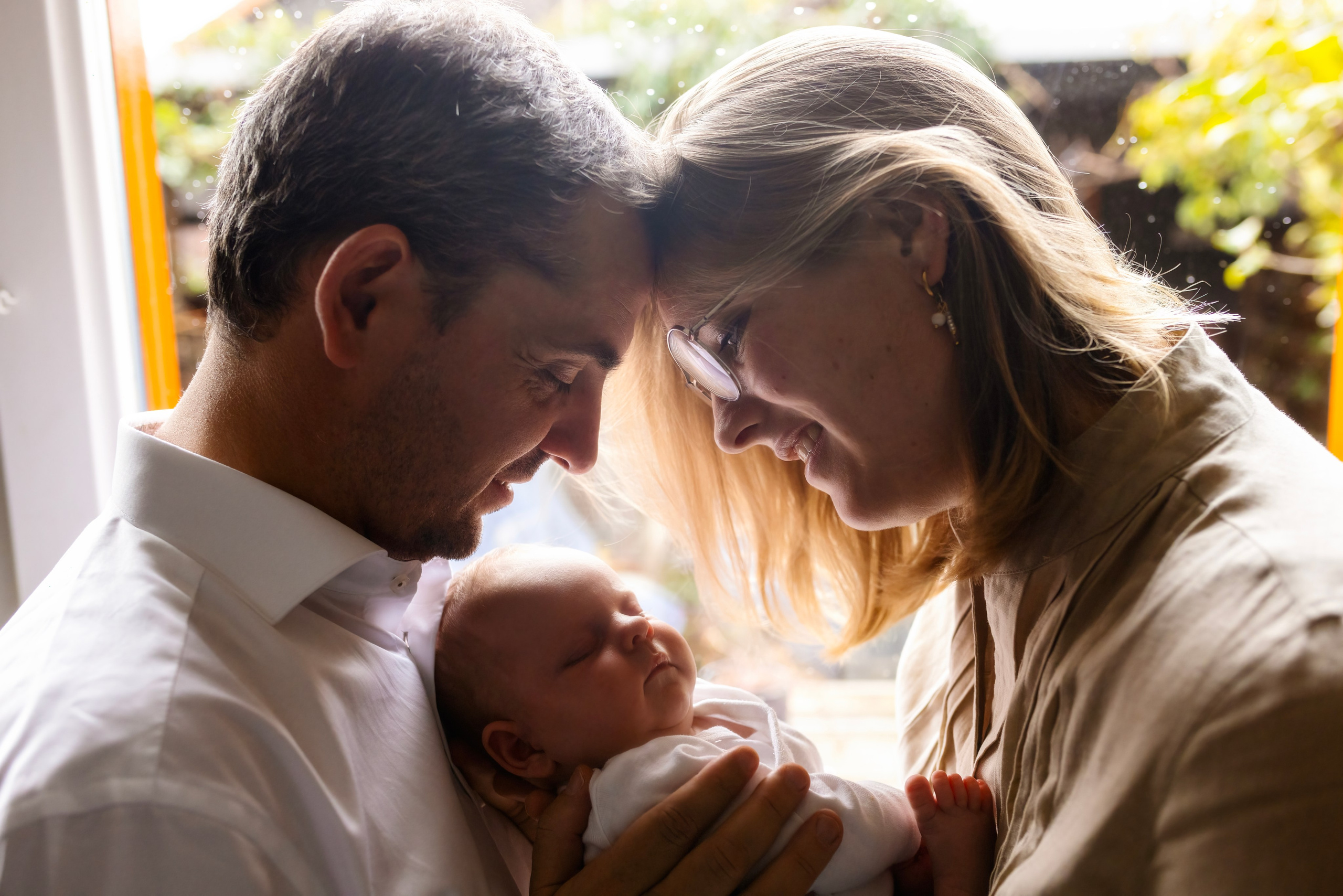 Emotionele newborn fotoshoot met Irina Hoek Fotografie.