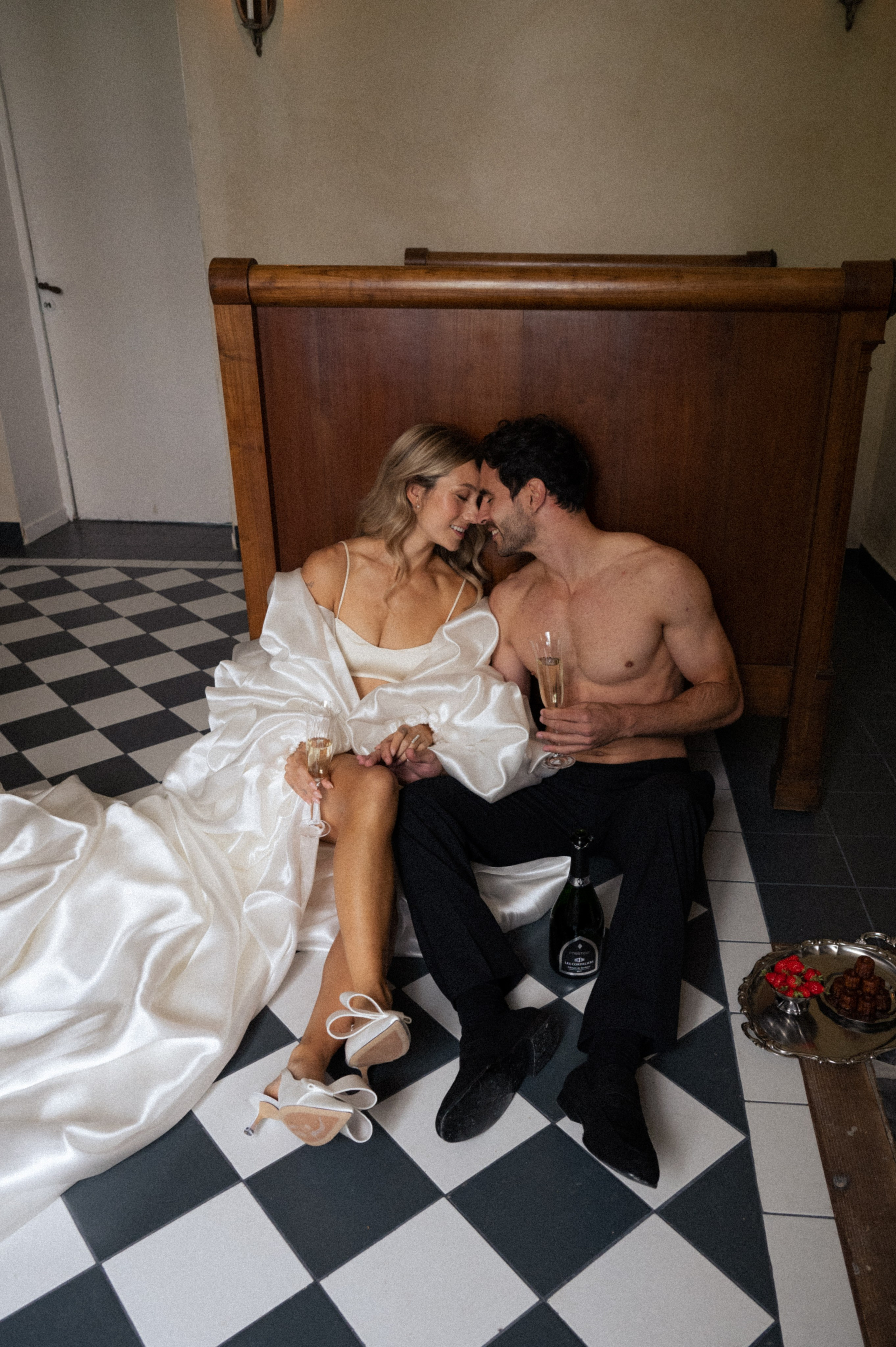 Paula and Tony. Wedding and commercial photographer