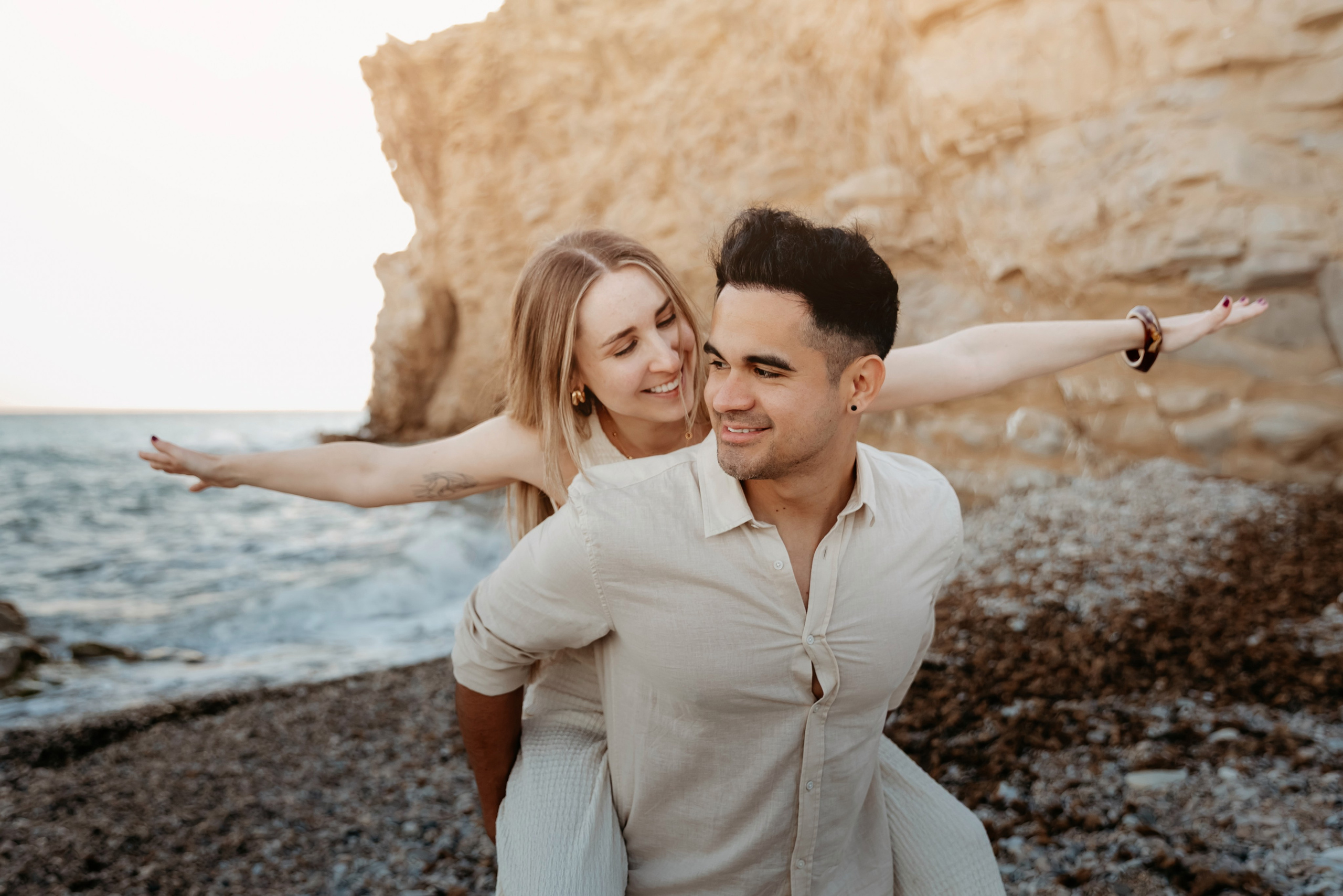 Preboda en familia en Altea| Fotografía y vídeo de preboda natural y emotiva. Fotógrafo de bodas en Alicante | Ramoné Fotografía
