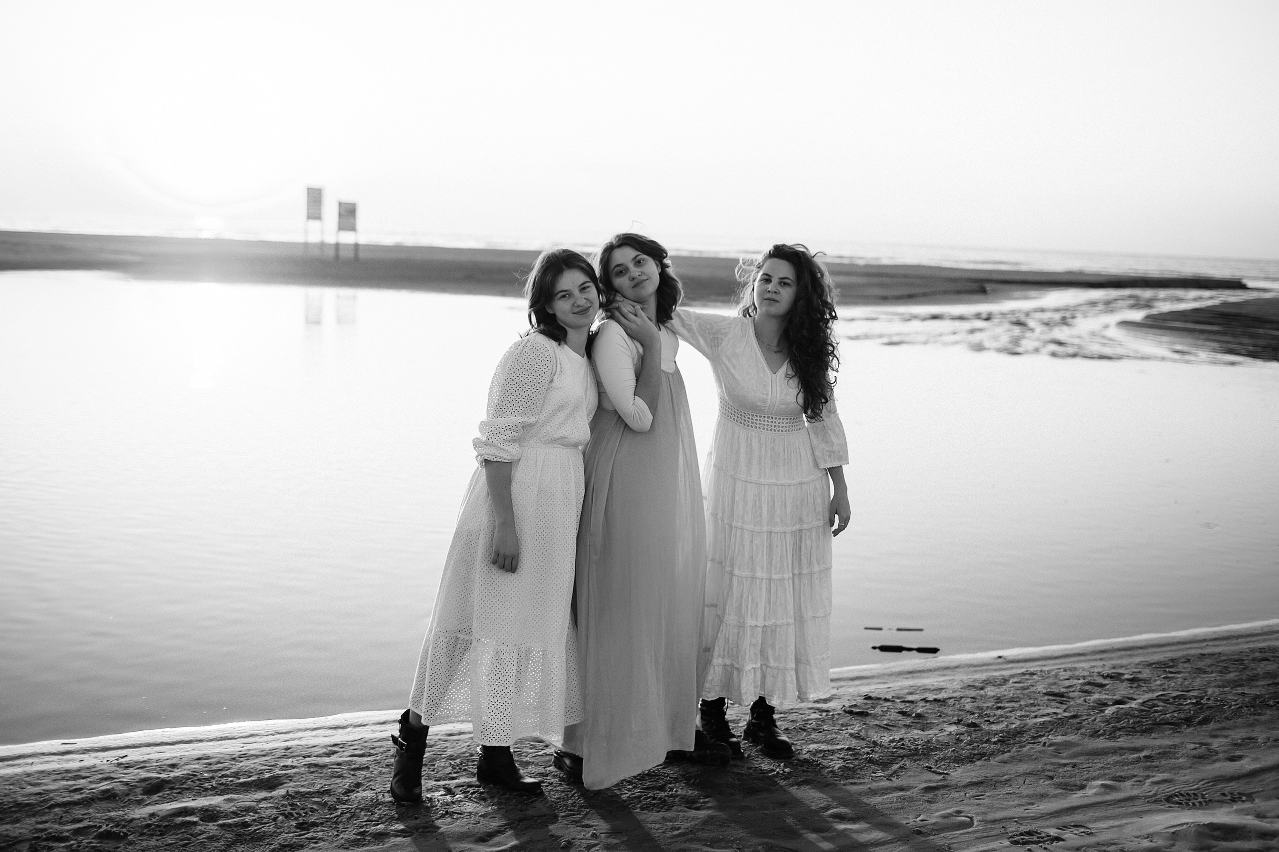 3 sisters Netanya. Family photographer in Israel