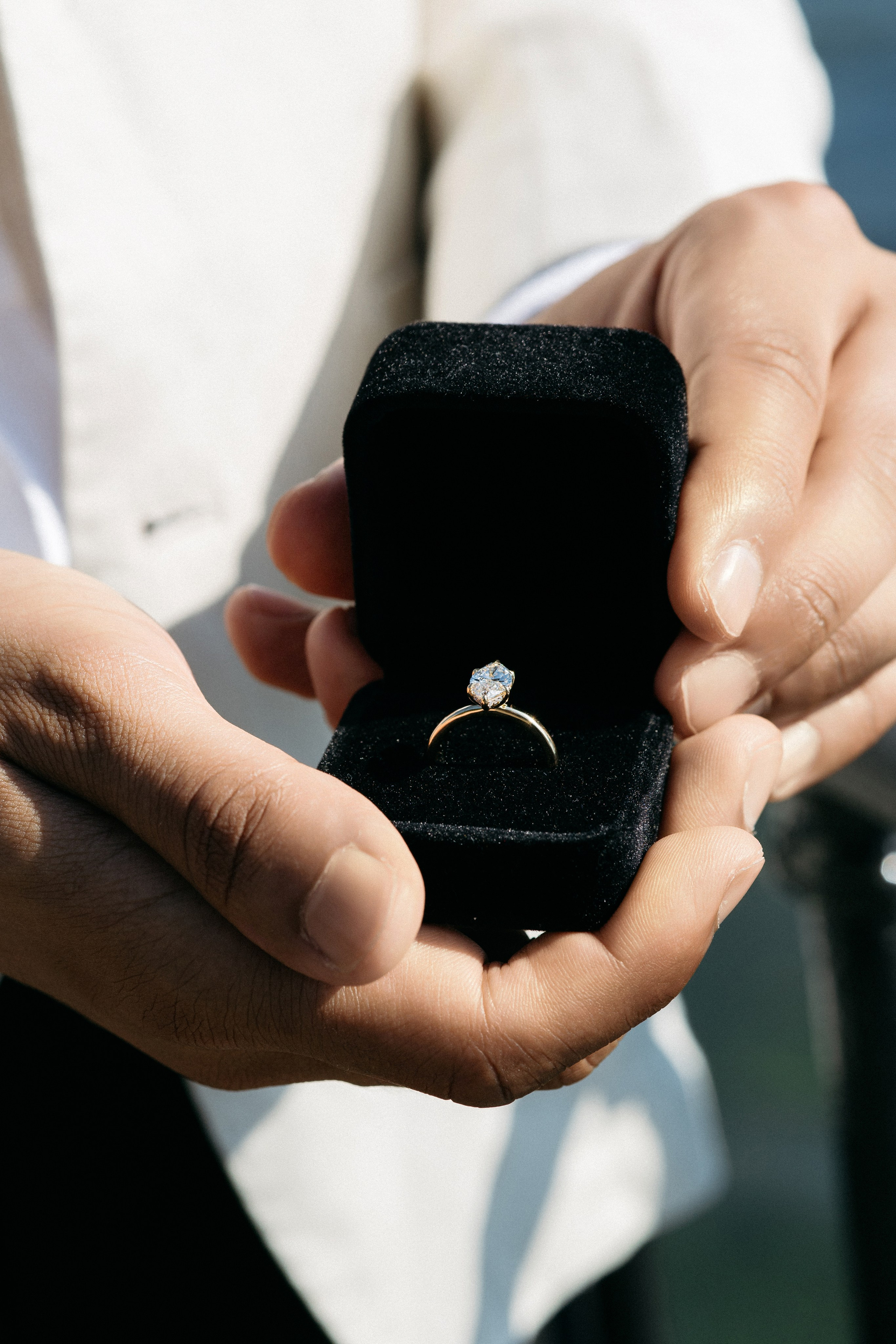 She said yes 💍. Wedding photographer in Italy