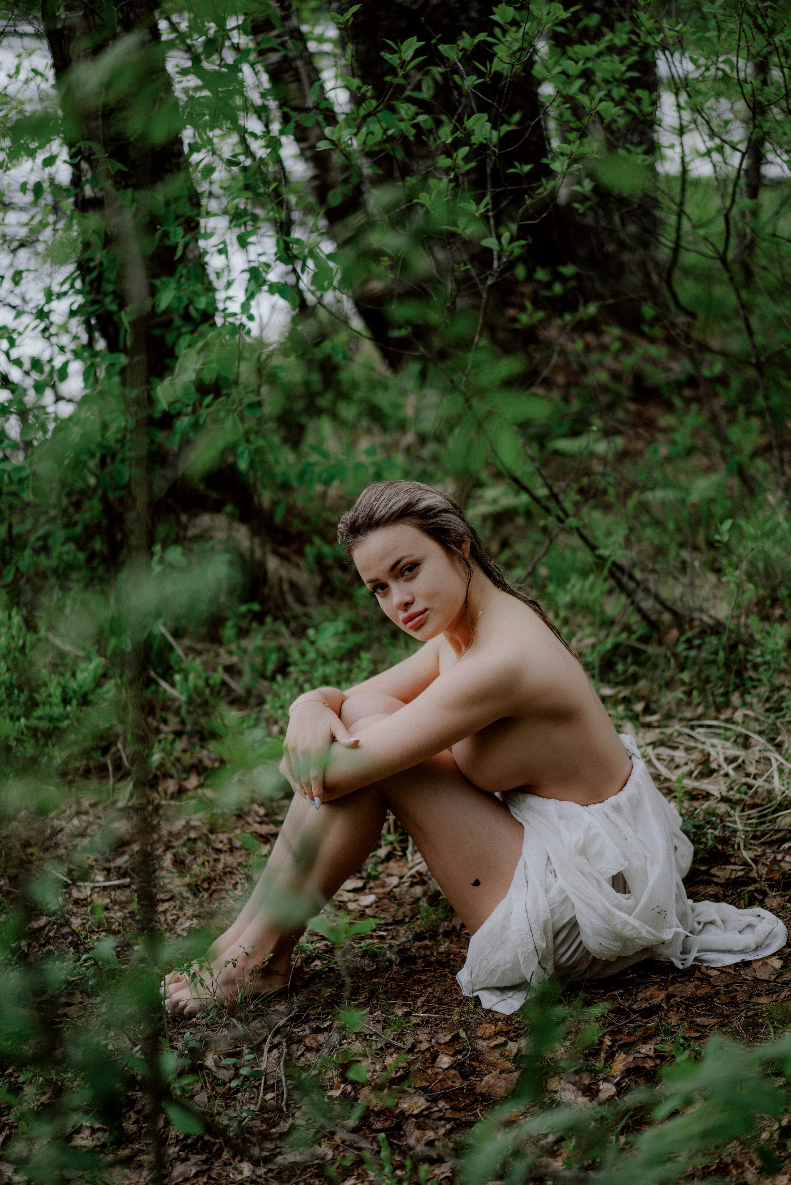 Julia in the pond. Videographer and photographer in New York // MAKAROV.VIDEO