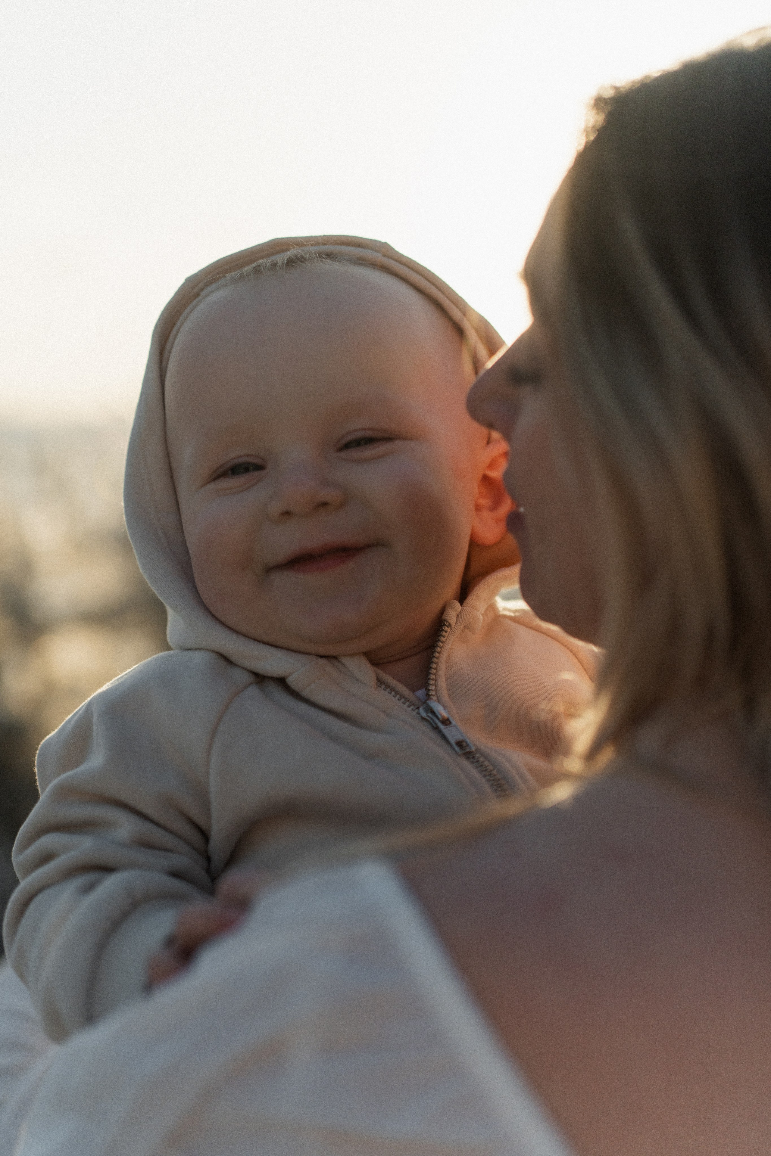 Family Beach photoshoot. Portrait, family, maternity & wedding photography & videography in SoCal Kseni Vibe